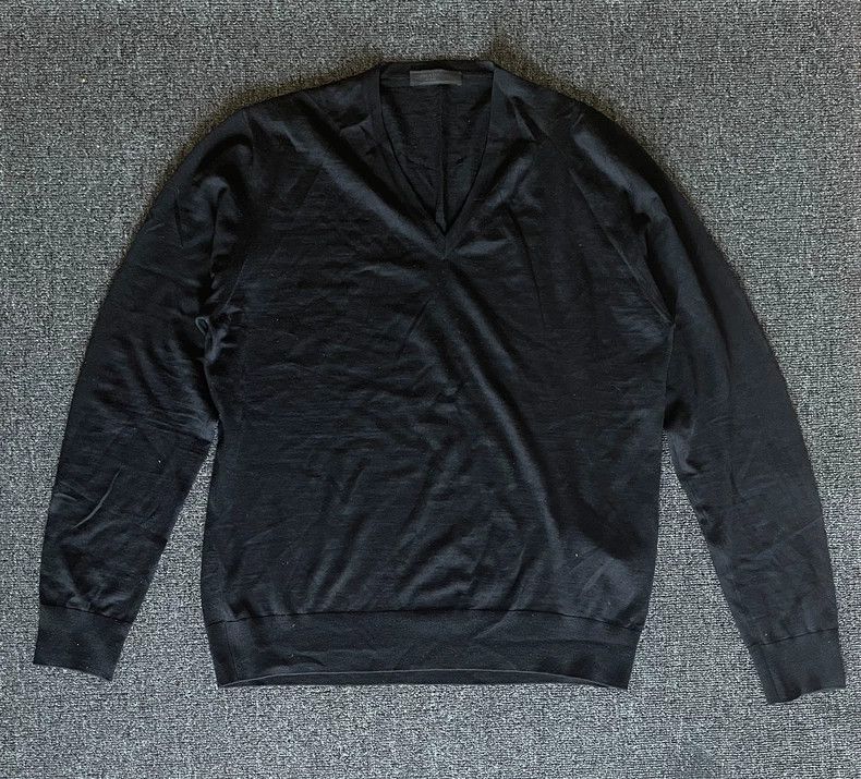 Prada Prada V-Neck Wool Sweater Black-yf Size US M / EU 48-50 / 2 - 1 Thumbnail