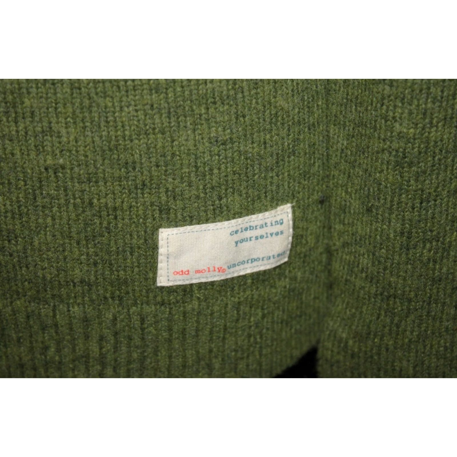 Vintage Odd Molly Cardigan Jumper Womens Green 100% Wool Size 2 V-Neck 61cm 38cm 46cm 67cm Boys Girls Mens Womens Size XS / US 0-2 / IT 36-38 - 3 Thumbnail