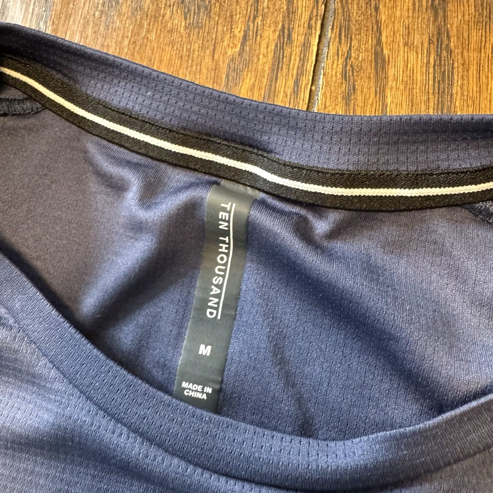 Ten Thousand Ten Thousand The Lightweight Shirt Mens Medium Training Running Performance Blue Size US M / EU 48-50 / 2 - 2 Thumbnail