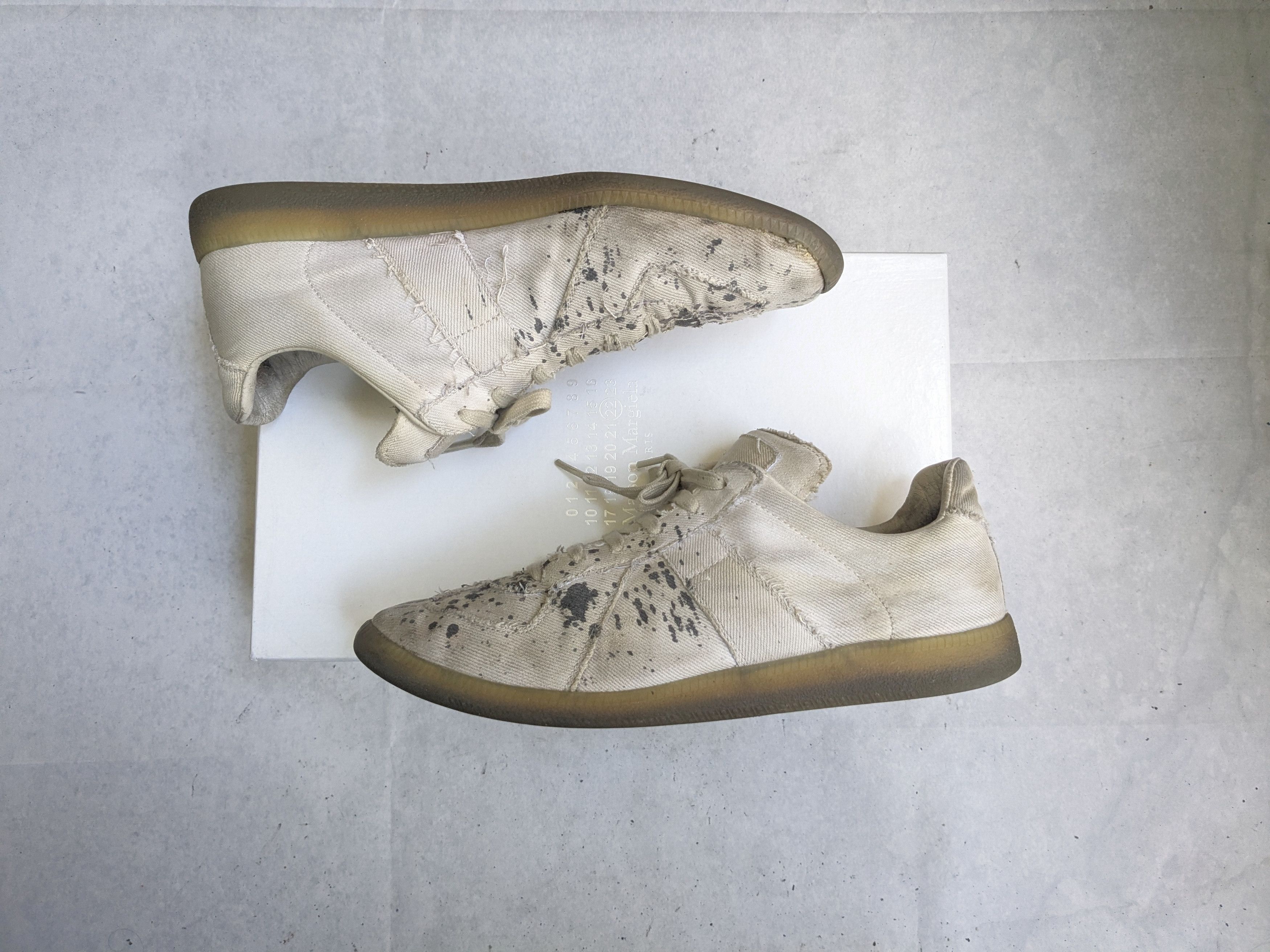Maison Margiela Maison Margiela Gat Black Paint Splatter White Canvas 43 10 Size US 10 / EU 43 - 4 Thumbnail