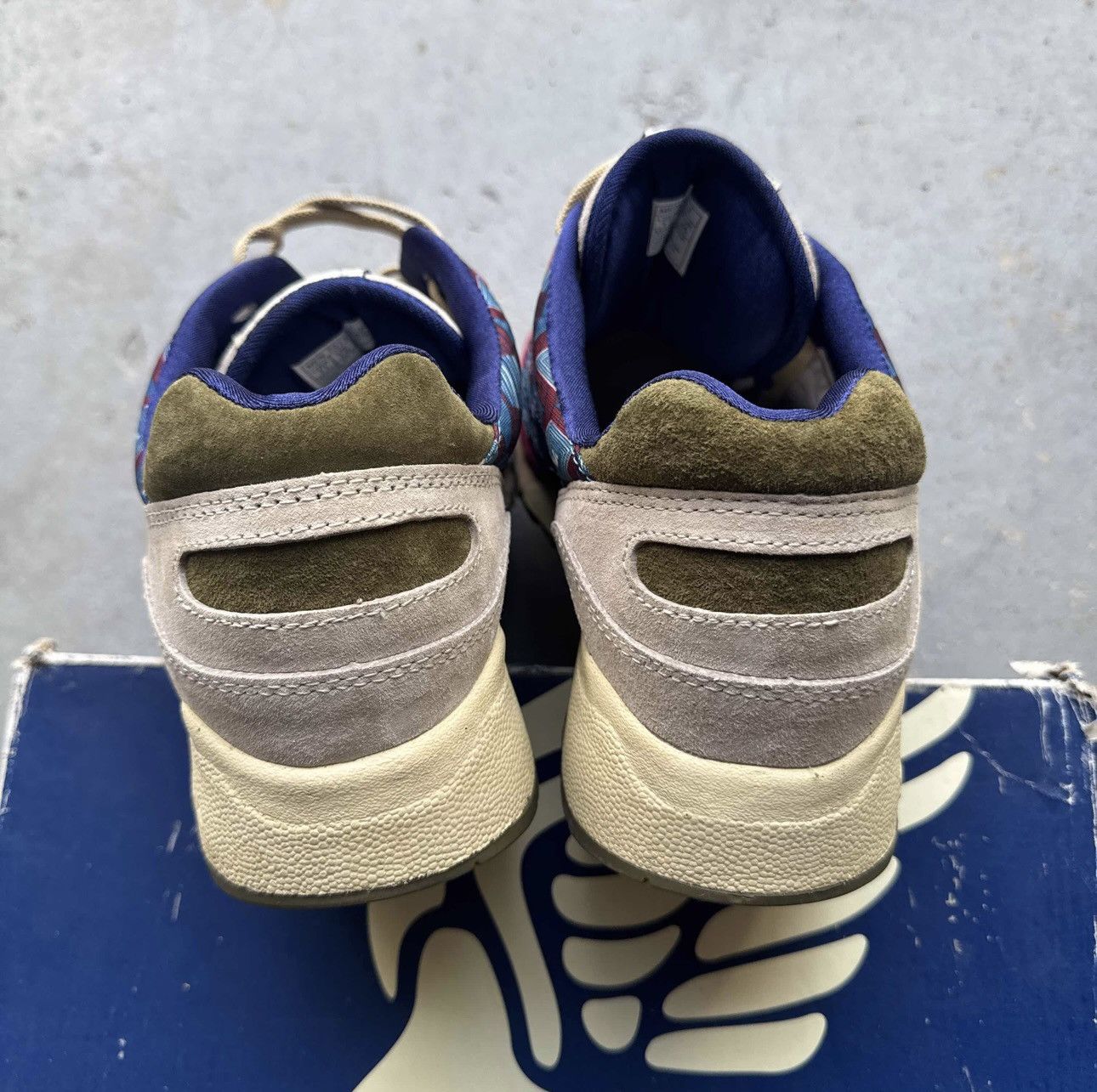 Bodega × Saucony Saucony Bodega x Shadow 6000 'Tribal' Size US 11 / EU 44 - 4 Thumbnail