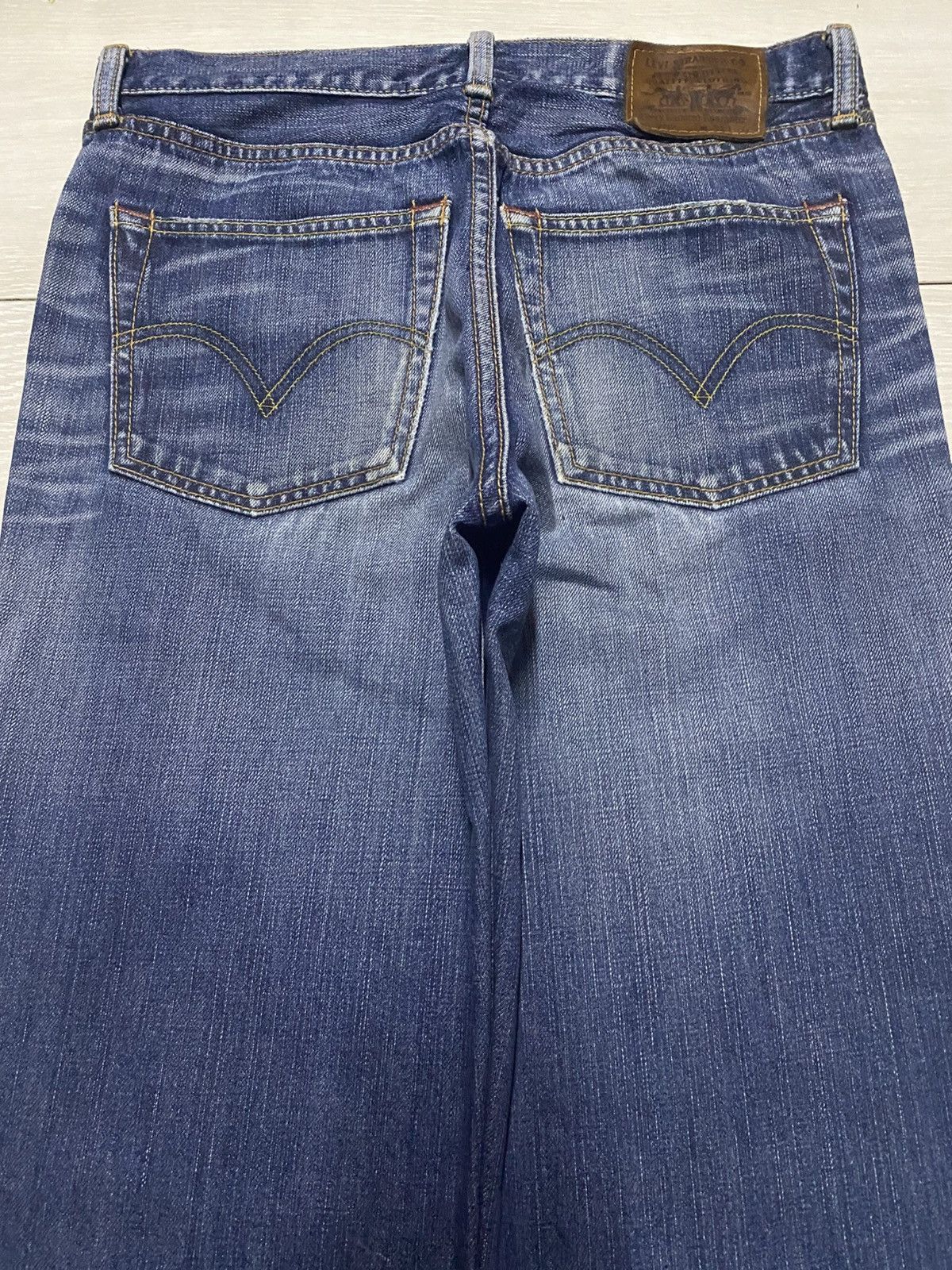 Levi's Vintage Levis 702 Blue Wash Distressed Loose Jeans Size US 31 - 4 Thumbnail