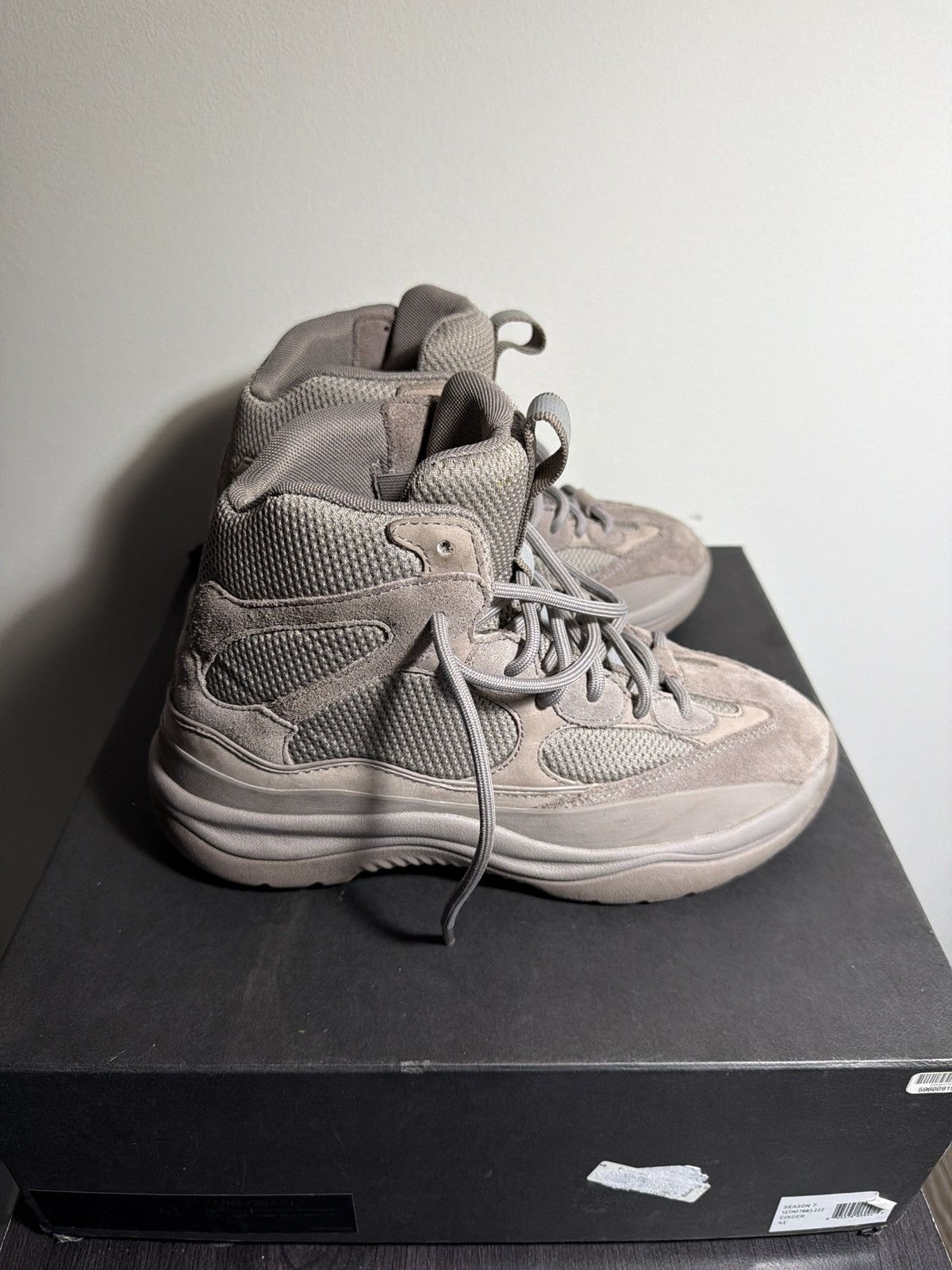 Yeezy Yeezy boots season 7 cinder Size US 8 / EU 41 - 1 Thumbnail