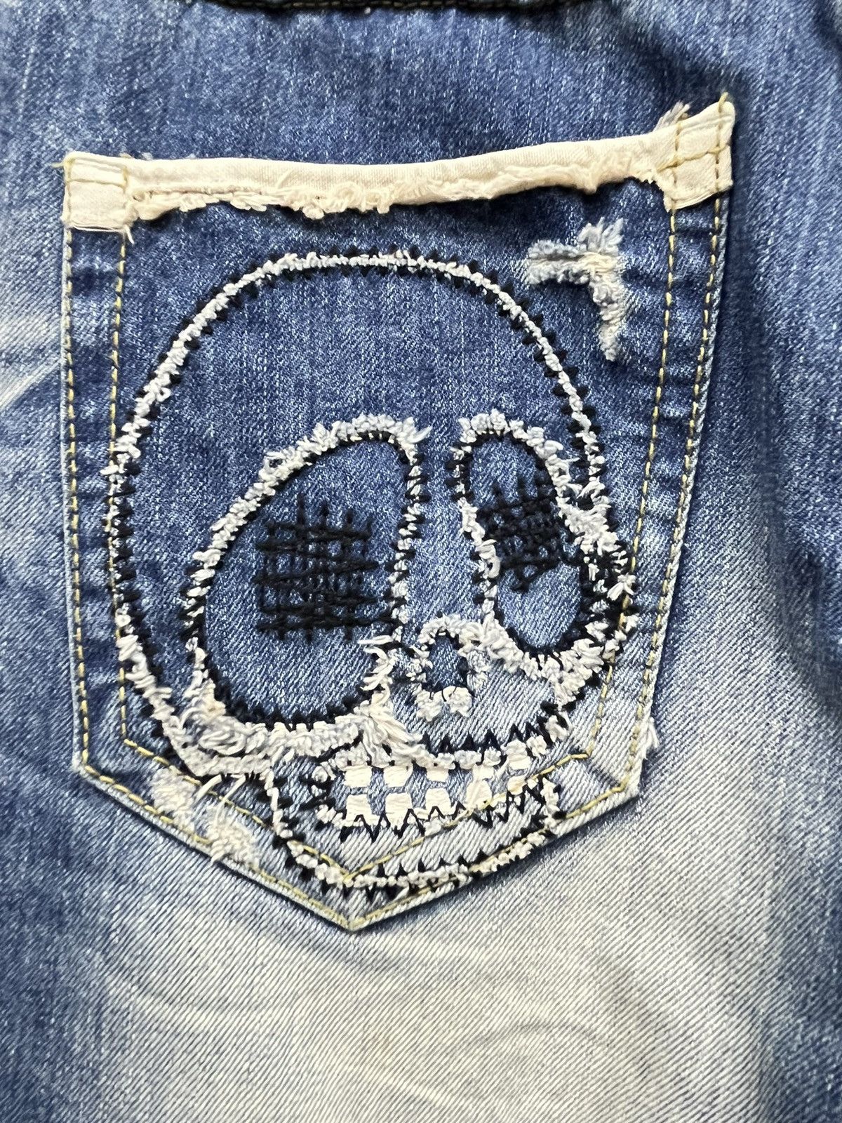 Lolita Jeans FYE🔥LOLITA Skull Embroidery Distressed Exotic Washed Denim Size US 29 - 11 Thumbnail