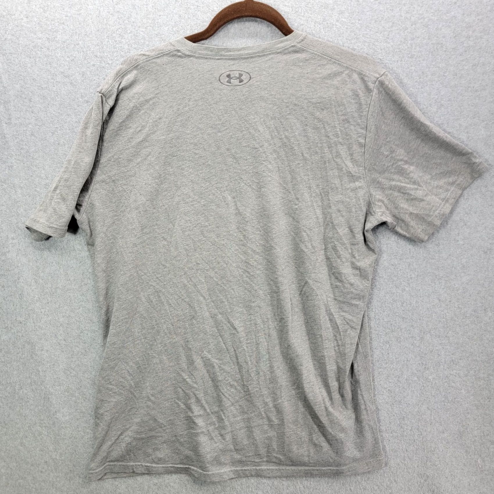 Under Armour Under Armour shirt Men's L Gray Short Sleeve Loose Fit gym athletic wear Size US L / EU 52-54 / 3 - 4 Thumbnail