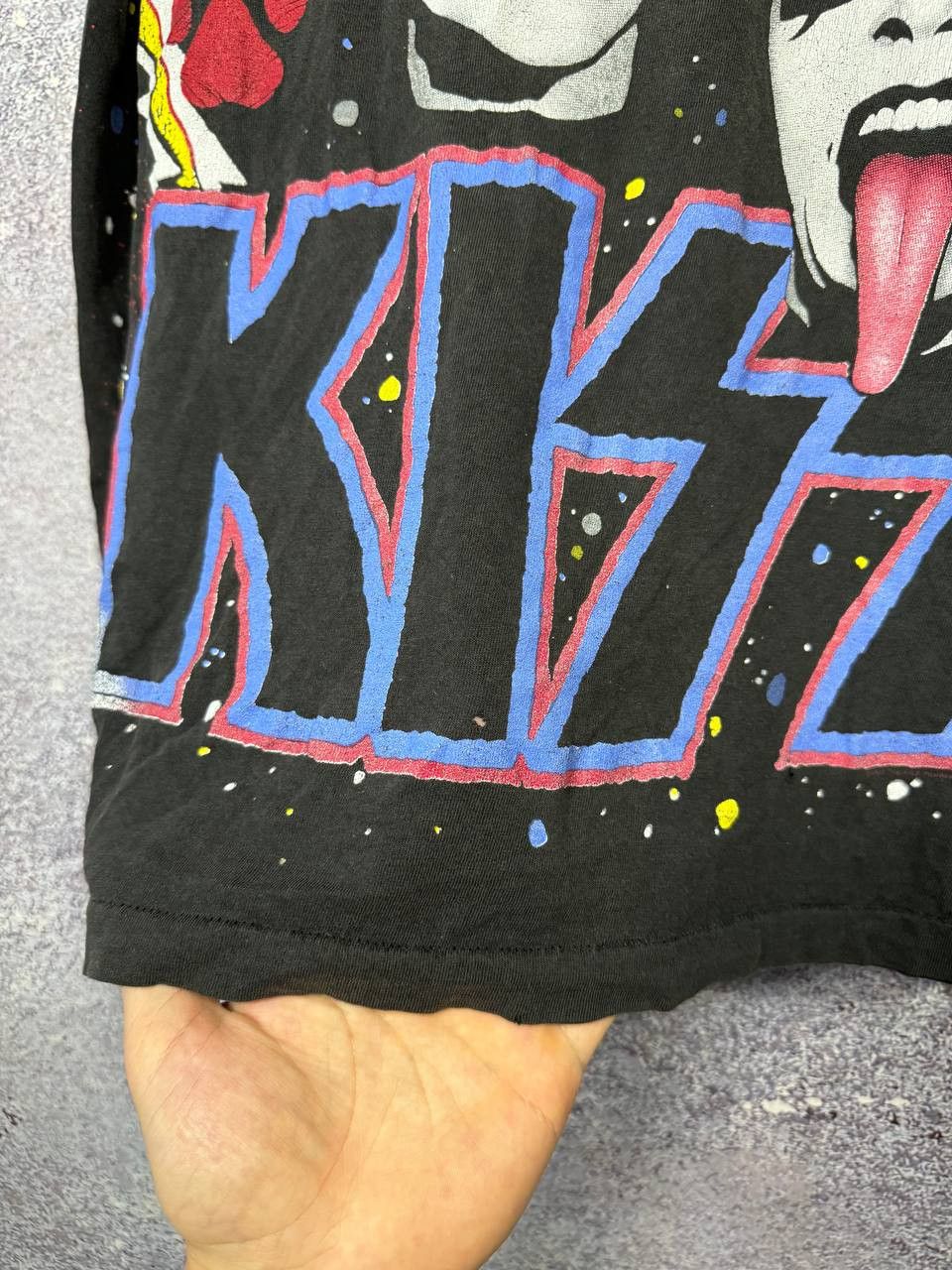 Band Tees × Hanes 1992 Vintage KISS T-Shirt Faces AOP Hanes Winterland Concert Size US L / EU 52-54 / 3 - 16 Thumbnail
