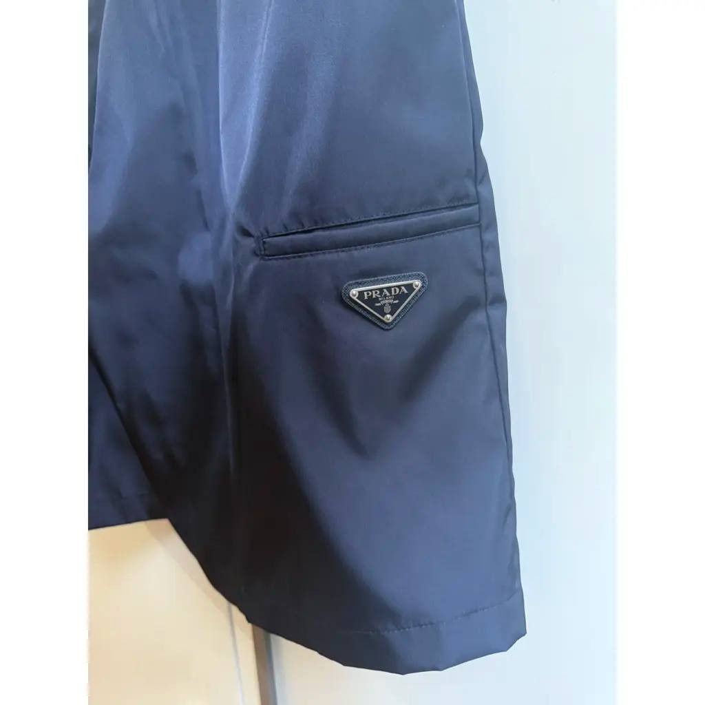 Prada Prada man blu bermuda with logo Size US 32 / EU 48 - 7 Thumbnail
