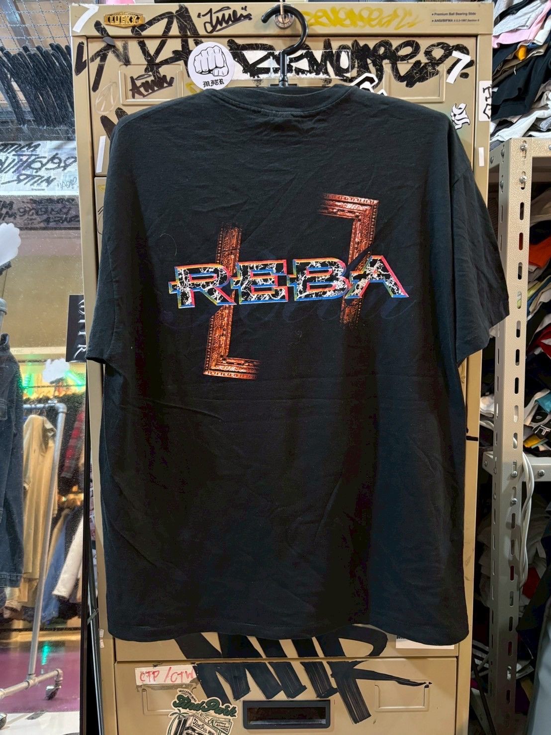 Band Tees Reba 90’s Size US XL / EU 56 / 4 - 6 Thumbnail