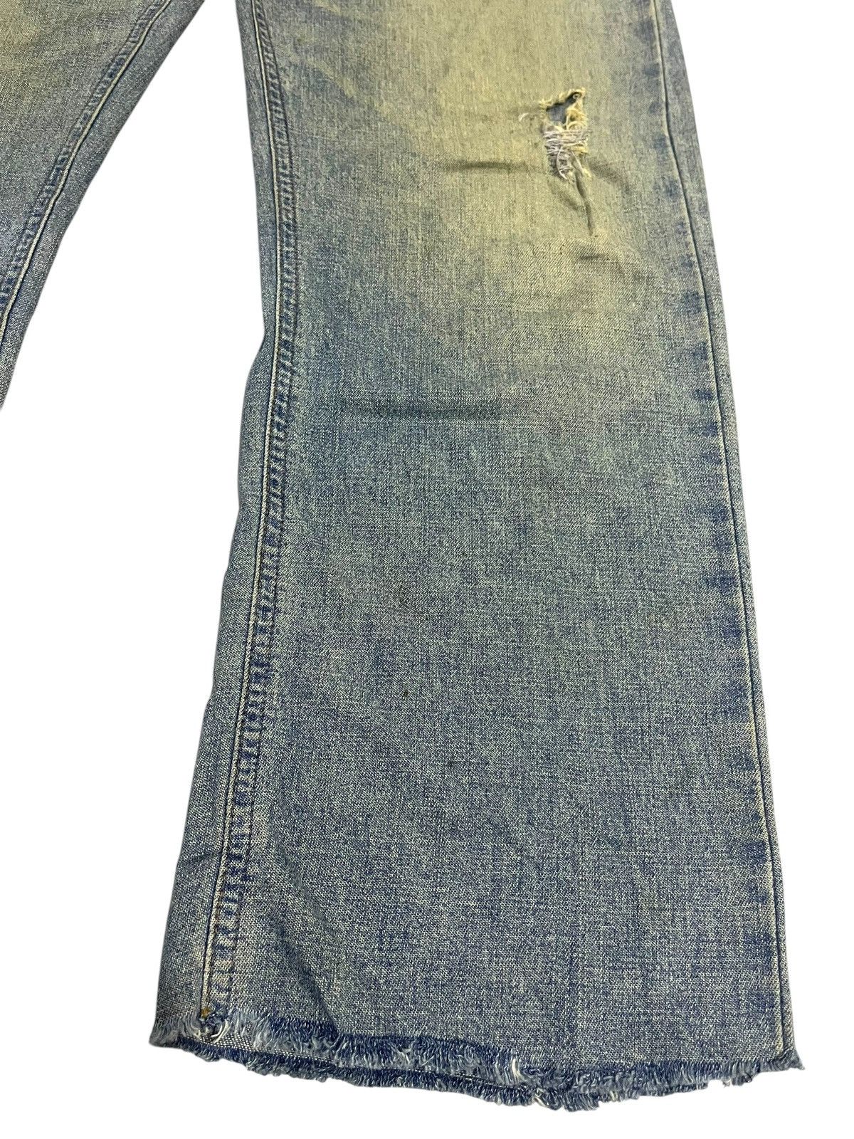 If Six Was Nine × Japanese Brand × Le Grande Bleu (L.G.B.) VINTAGE BURBERRY RUSTY BLUE WASH DISTRESSED DENIM Size US 32 / EU 48 - 6 Thumbnail