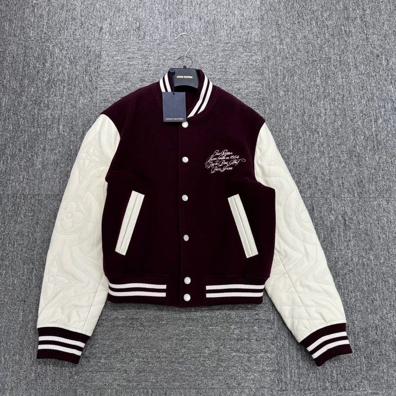 Louis Vuitton Louis Vuitton SS25 Burgundy monogrammed embroidered patchwo Size US M / EU 48-50 / 2 - 1 Thumbnail