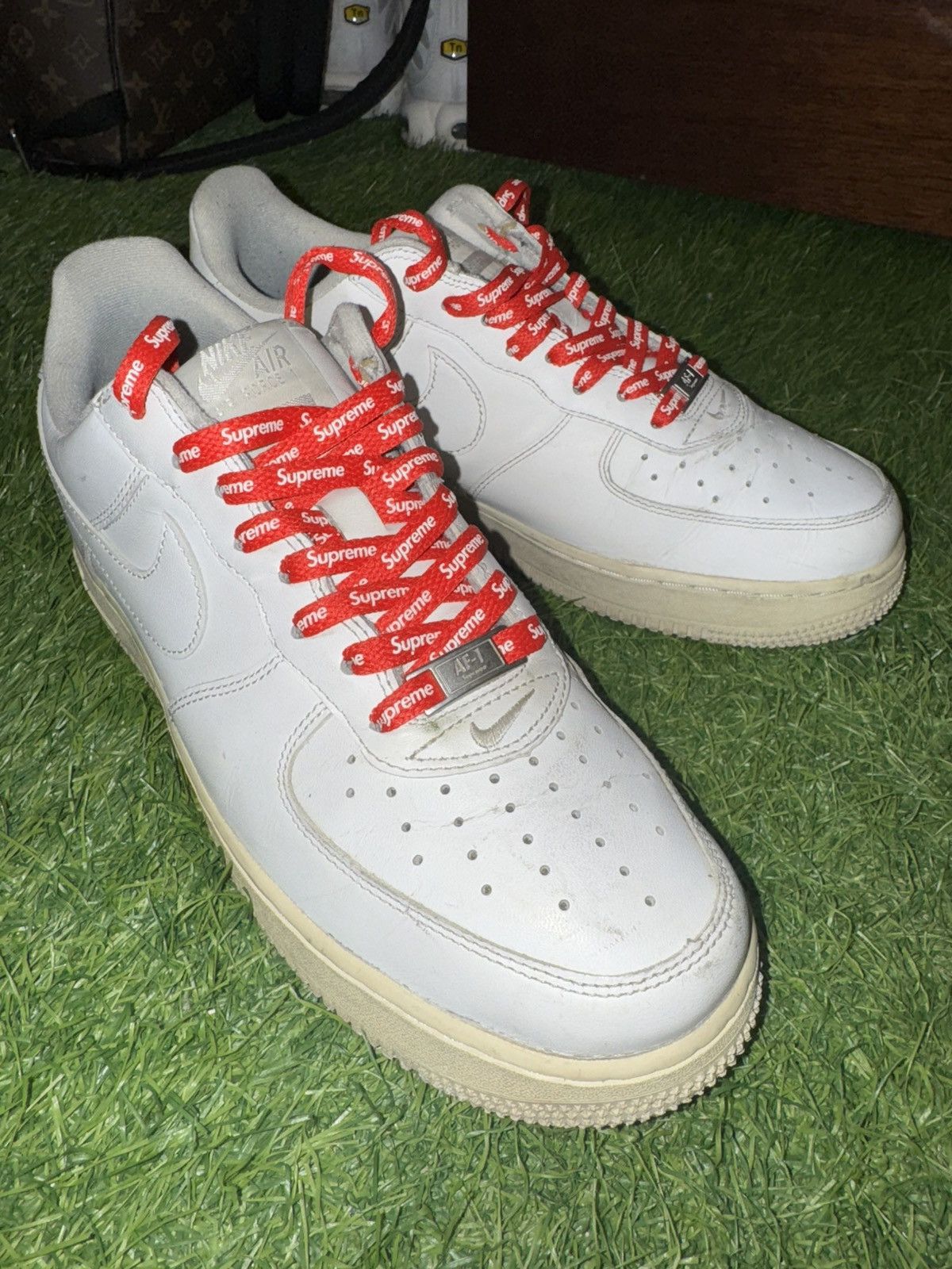 Nike × Supreme Nike Air Force 1 AF1 Supreme Sneakers Size US 8.5 / EU 41-42 - 1 Thumbnail