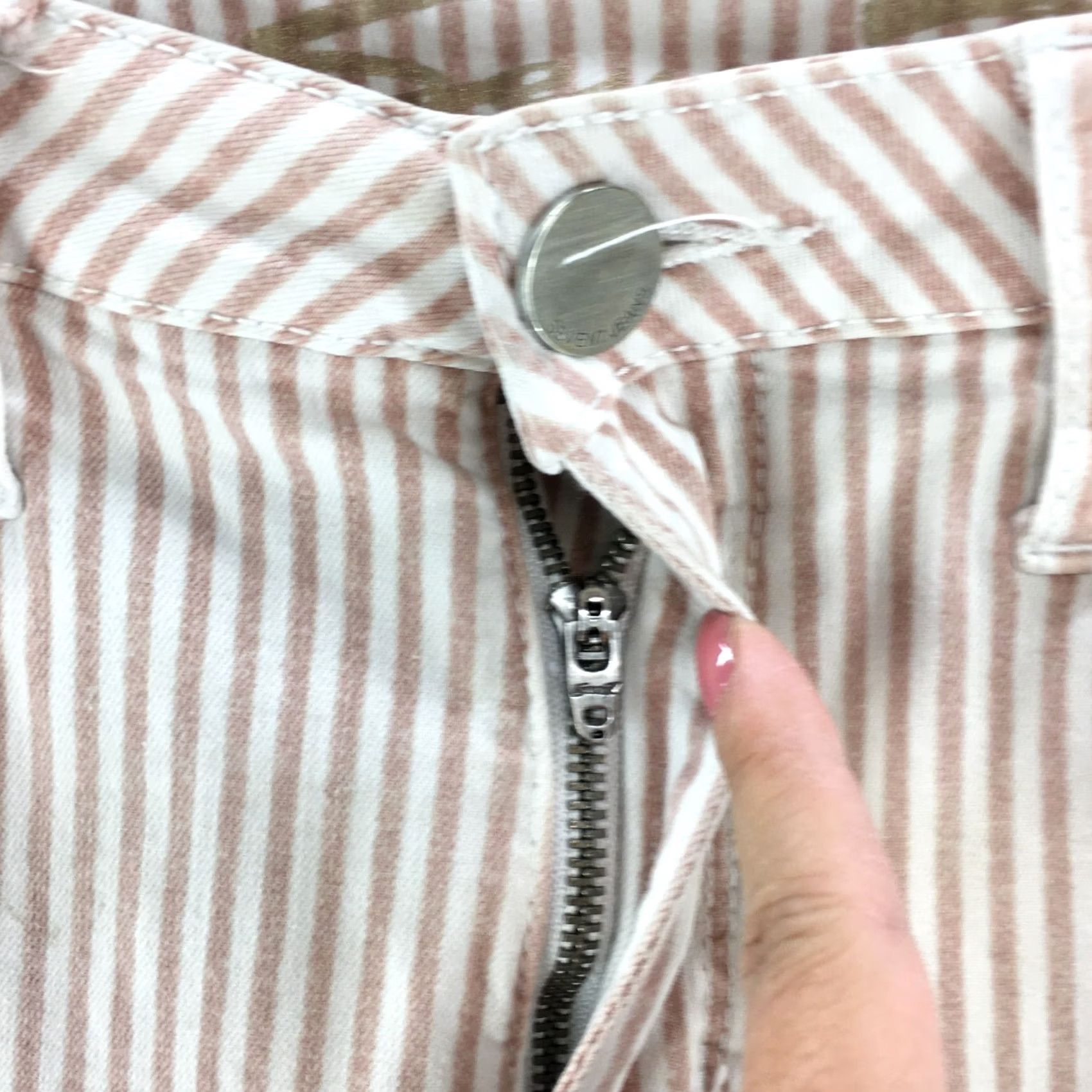 Vintage Seven7 Bermuda Shorts Womens 10 Pink White Plaid Mid Rise Casual Zip Size 32" / US 10 / IT 46 - 3 Thumbnail