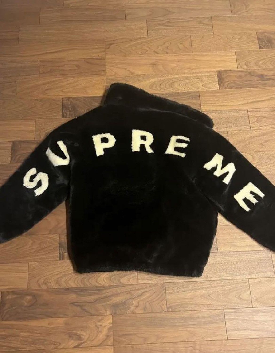 Supreme faux fur store bomber jacket black