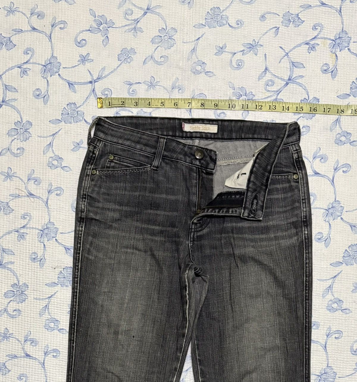 Levi's Levi’s Saddle Stich Streetwear Jeans Low Flared Denim Size US 29 - 4 Thumbnail