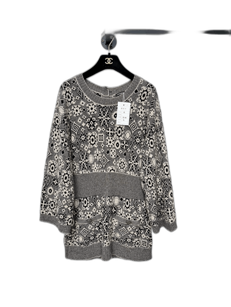 Chanel Chanel Knit Dress in Black and White -2505 Size M / US 6-8 / IT 42-44 - 1 Thumbnail