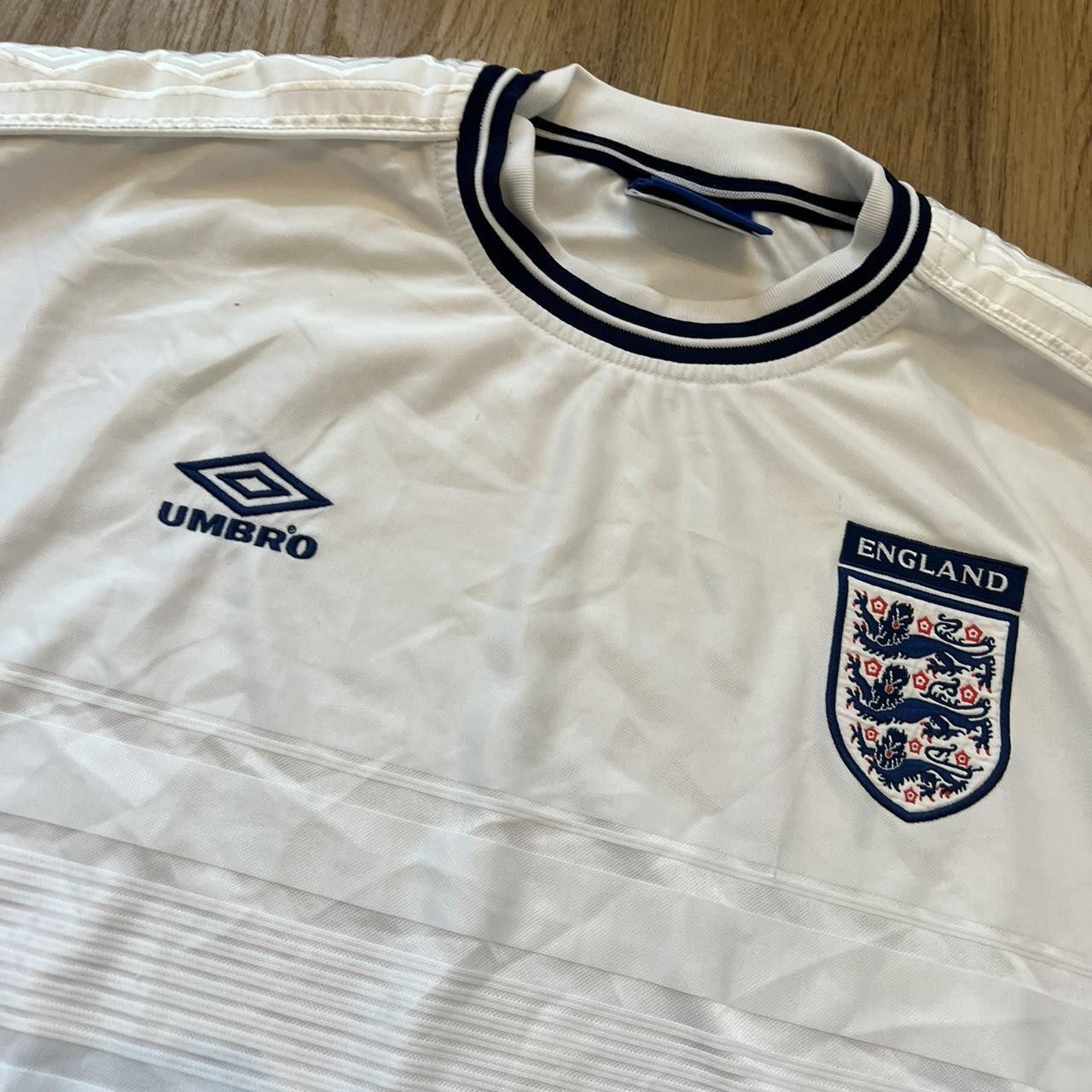 Umbro England home football shirt 1999-00- white and navy Size US XL / EU 56 / 4 - 3 Thumbnail
