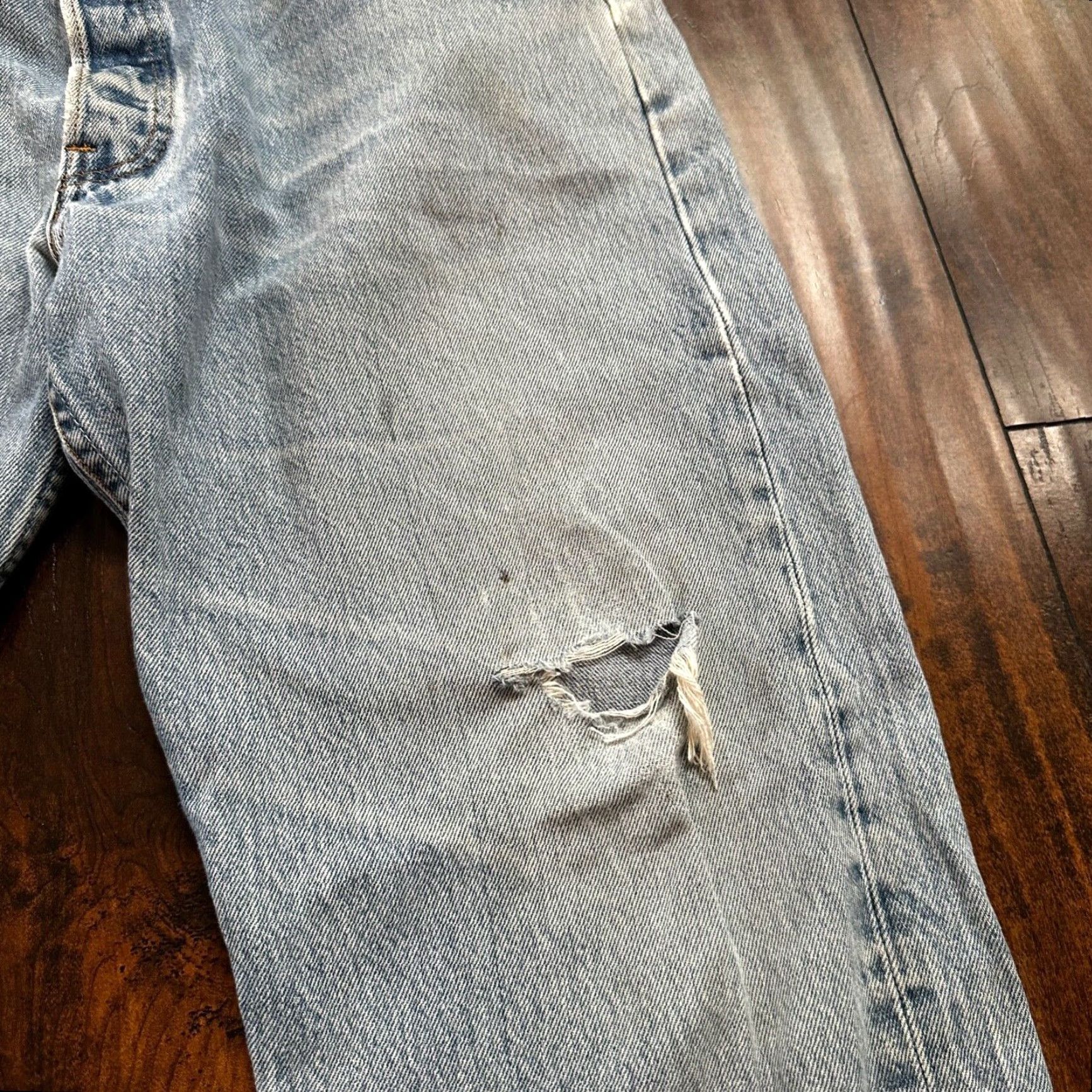 Levi's VTG Levi's 501 Jeans - Button Fly - Straight Leg - 38x33 USA Tag - Blue Denim - Mens Vintage 90s 501 Series Size US 38 / EU 54 - 5 Thumbnail