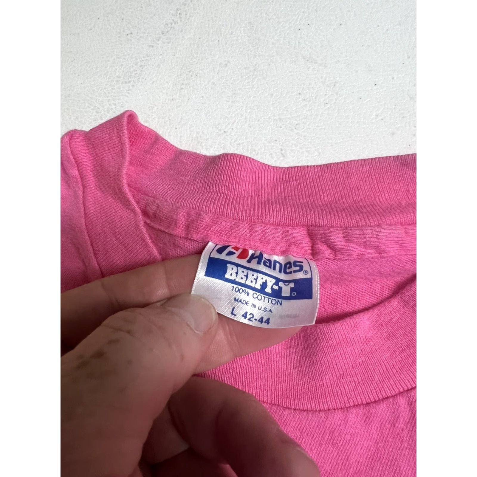 Hanes VINTAGE 80s Chi Omega Classic Delaware T Shirt Adult XL Pink Mens Single Stitch Hanes Cotton Graphic Tee Sportswear/Beach 1980s Mens Size US XL / EU 56 / 4 - 6 Thumbnail