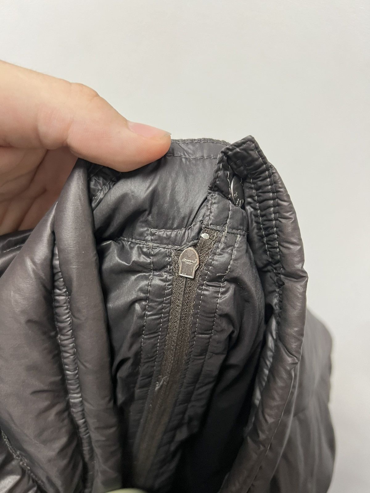 Moncler Moncler brown puffer vest Size US XXL / EU 58 / 5 - 4 Thumbnail