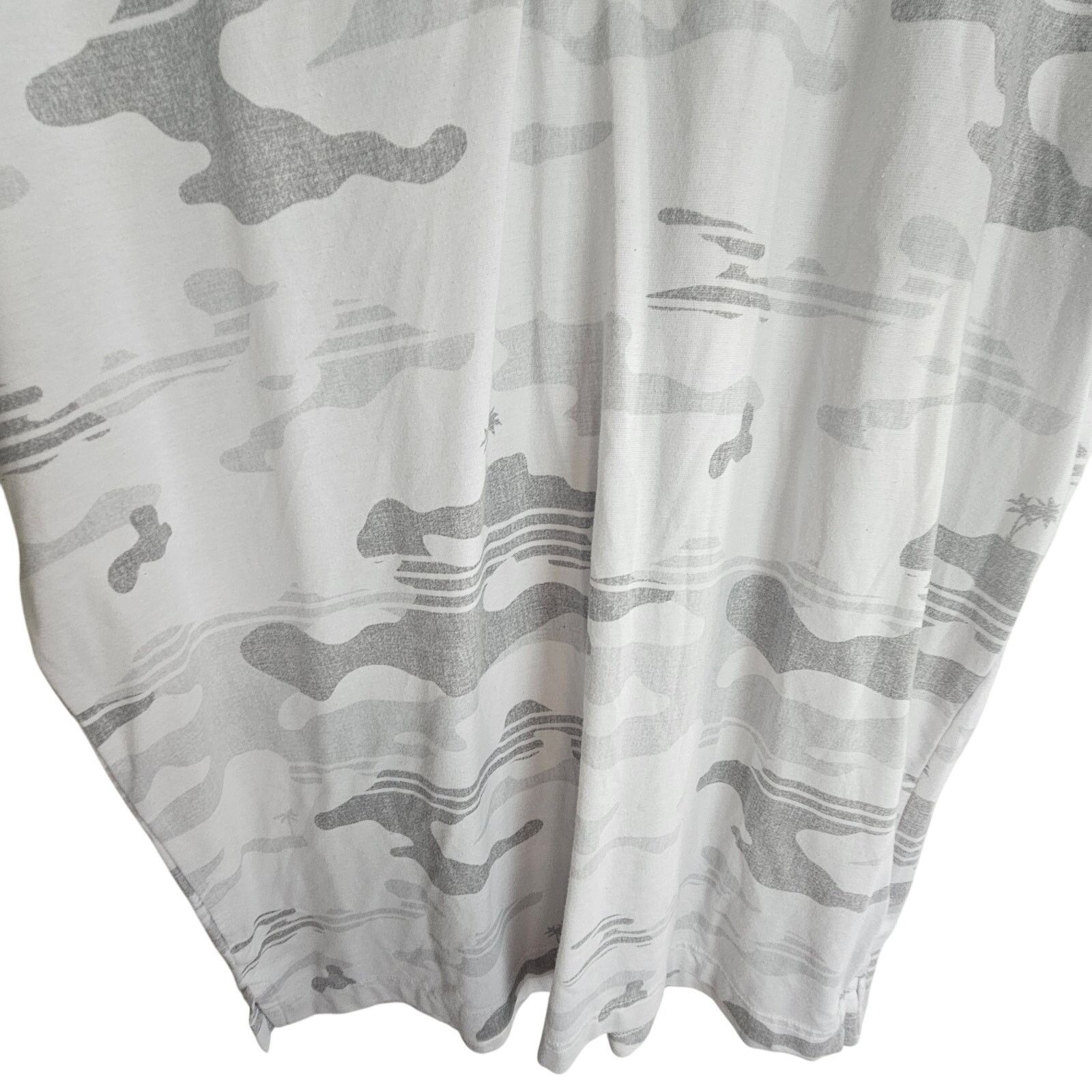 TravisMathew Travis Mathew Mens Polo Shirt Golf Camo Skywind L Camouflage Size US L / EU 52-54 / 3 - 3 Thumbnail