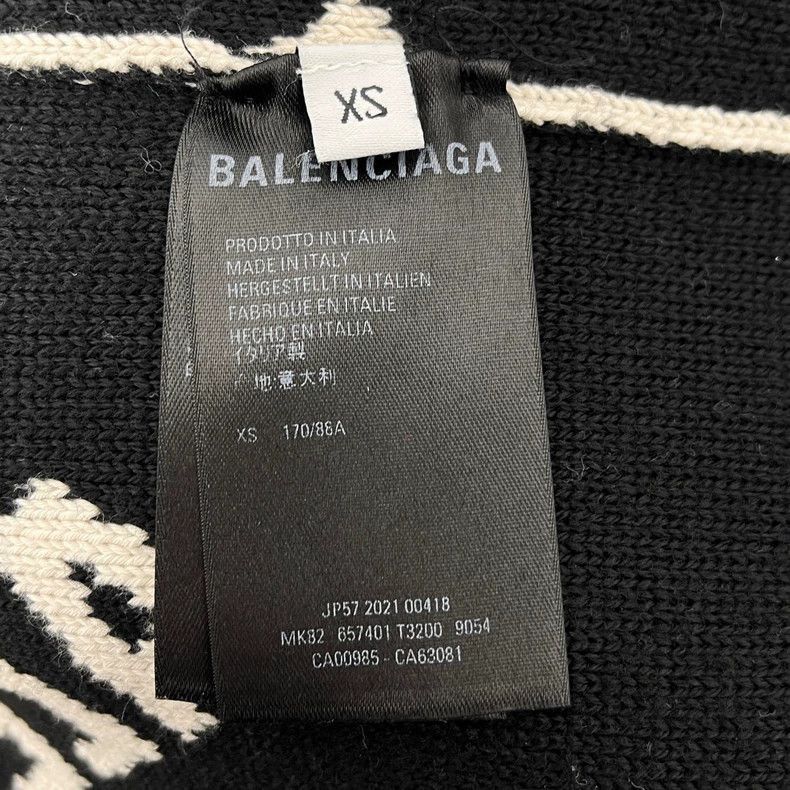 Balenciaga Baenciaga beige bullet screen long sweater-2506 Size US XS / EU 42 / 0 - 6 Thumbnail