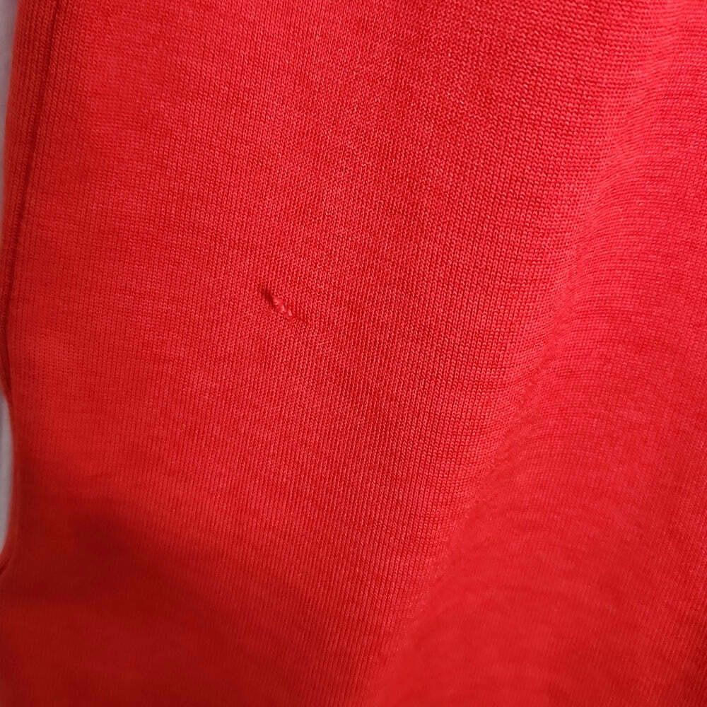 Under Armour Under Armour Heatgear Red with Grey Logo Vneck T Shirt Large Size US L / EU 52-54 / 3 - 6 Thumbnail