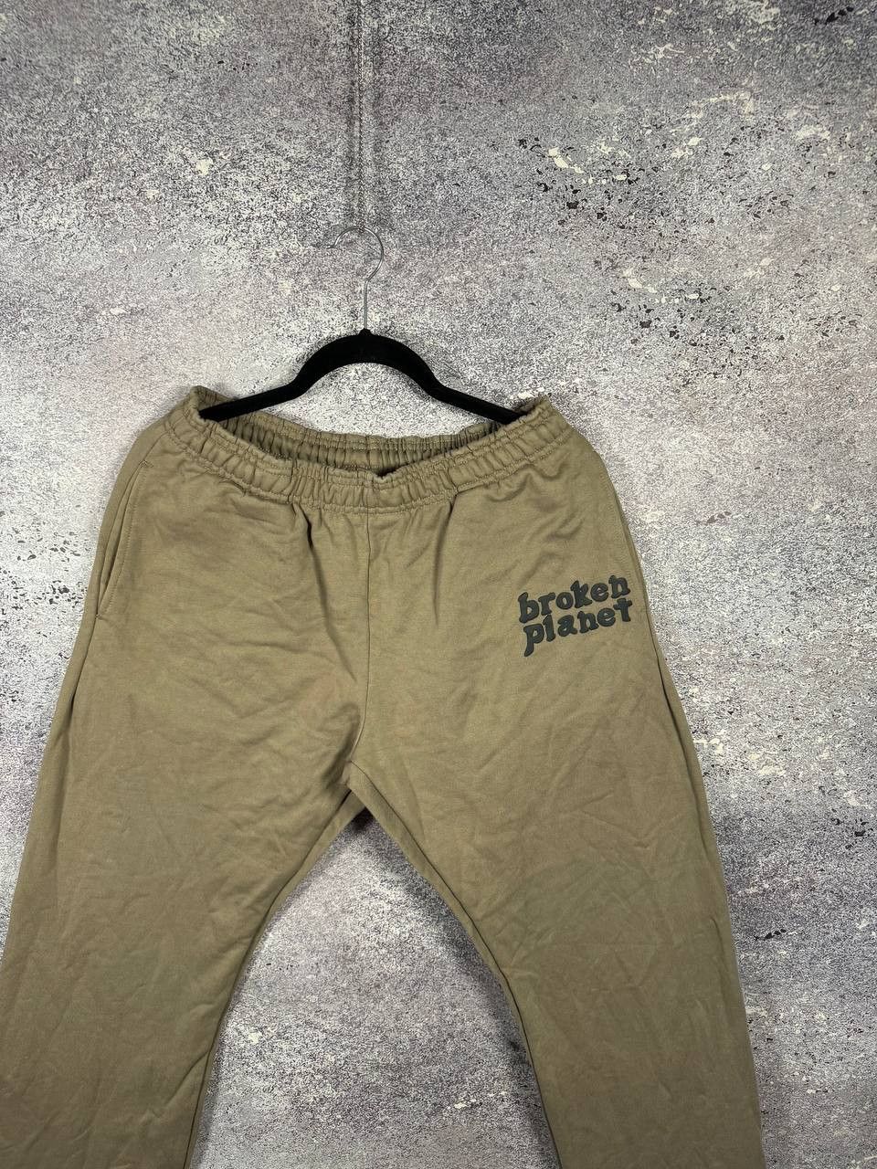 Vintage Broken Planet Basics Sweatpants Joggers Straight Leg Medium Size US 32 / EU 48 - 2 Thumbnail