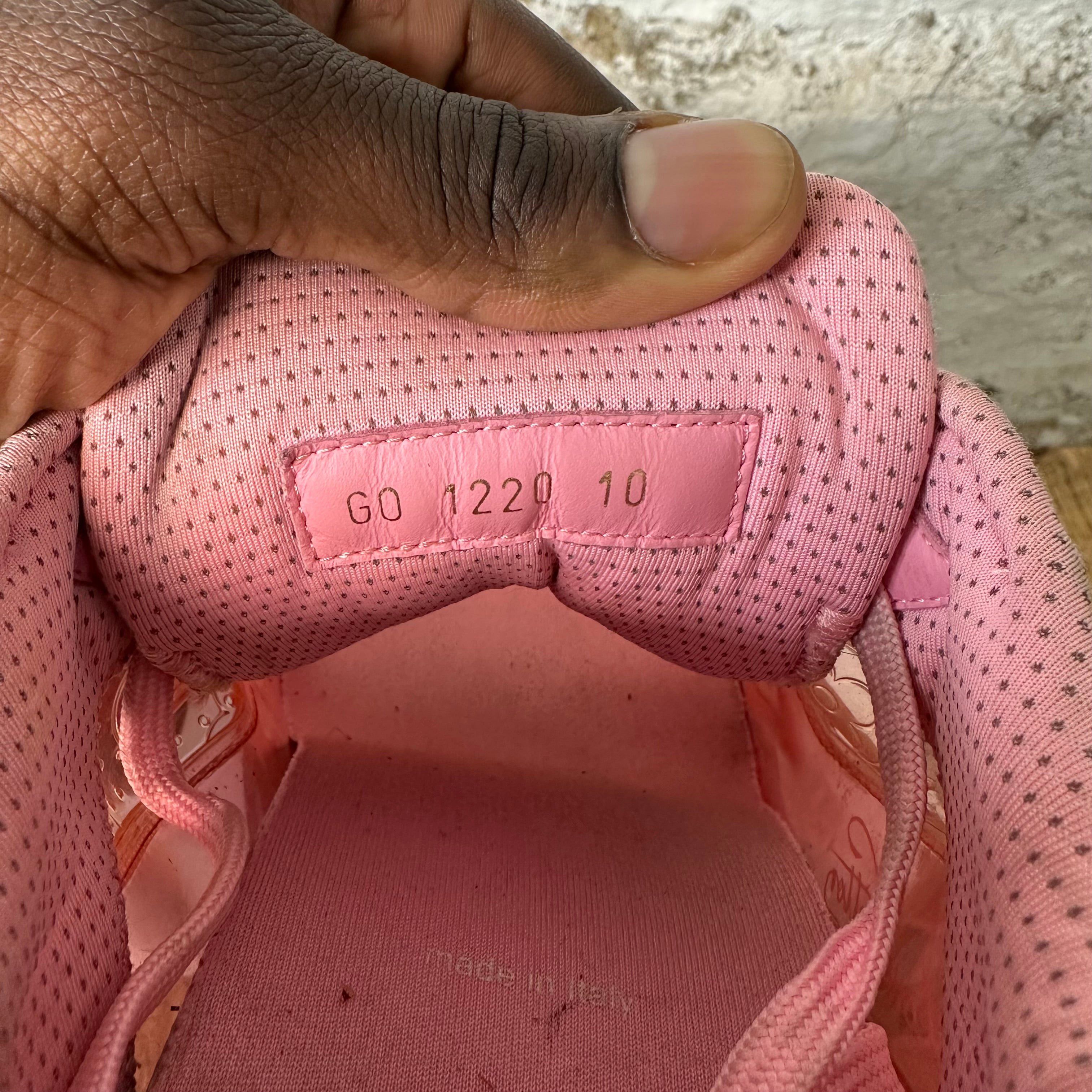 Louis Vuitton Louis Vuitton Transparent Pink Trainer Sz 11.5 (10LV) Size US 11.5 / EU 44-45 - 7 Thumbnail