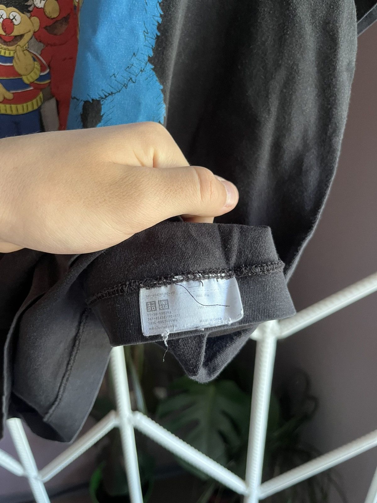 Kaws × Uniqlo Kaws Sesame Street Uniqlo Tee Size US M / EU 48-50 / 2 - 5 Thumbnail