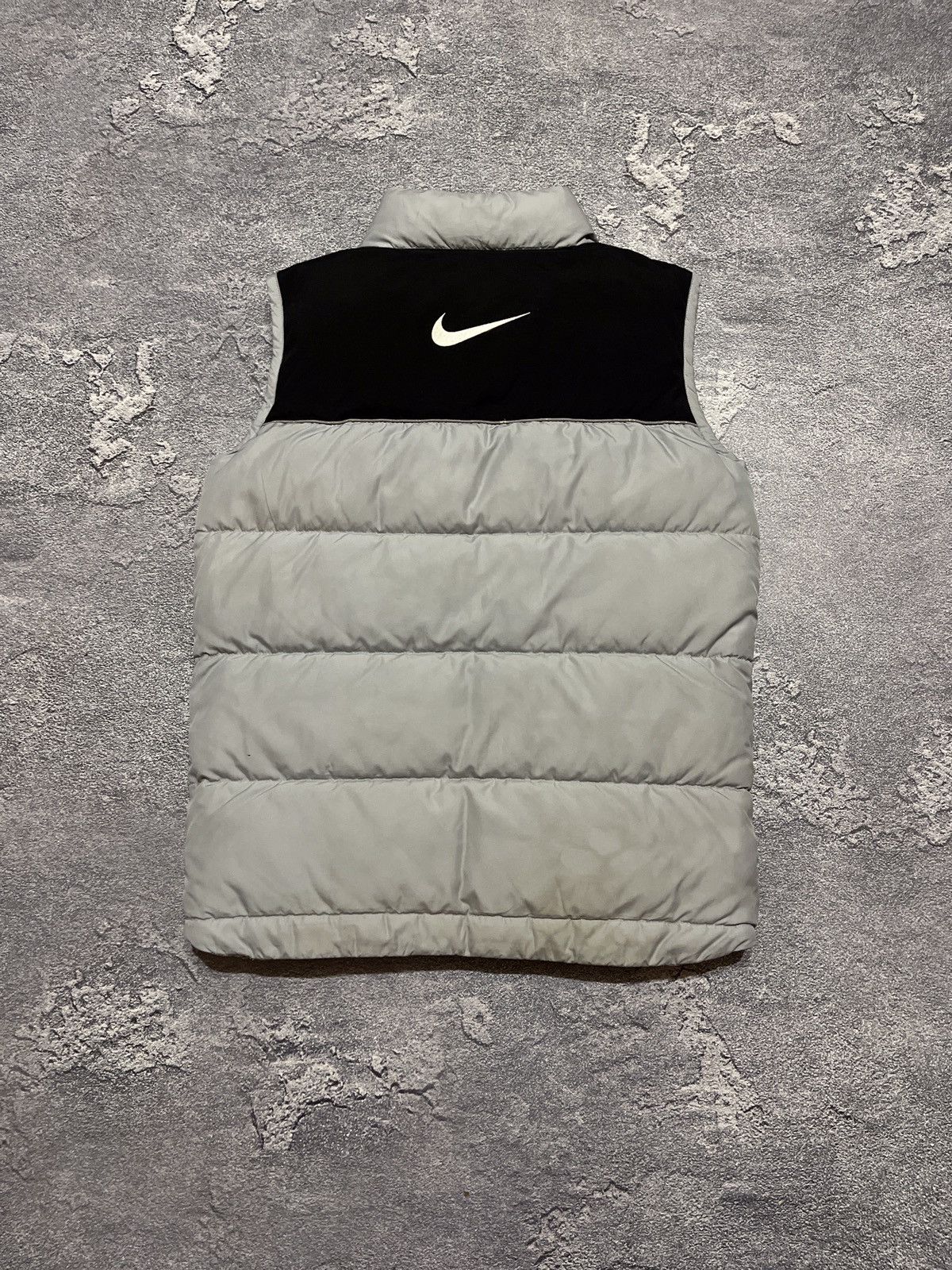 Nike × Vintage Vintage Nike Y2K Down Puffer Vest Drill Black Size US XS / EU 42 / 0 - 1 Thumbnail