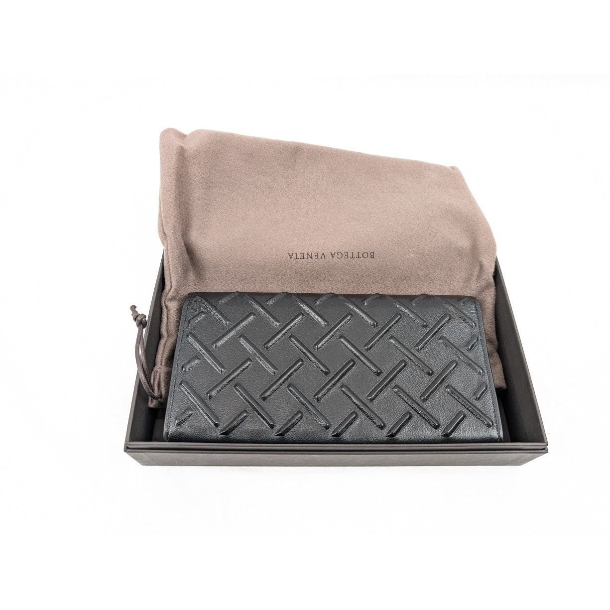 Bottega Veneta o1rshd1 Size: OS / Nappa19 Foglio Zip Wallet in Black Size ONE SIZE - 15 Thumbnail