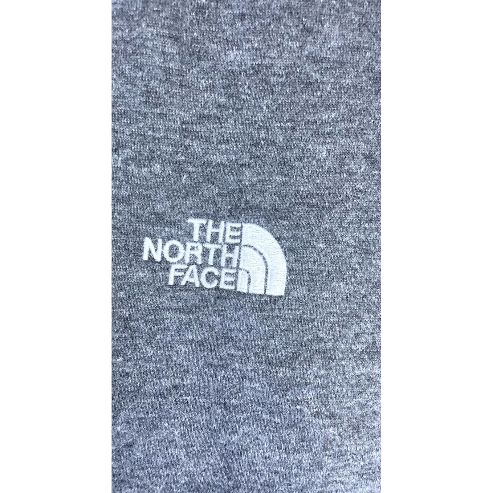 The North Face The North Face Sweatshirt Mens Small Gray Pullover Fleece Logo Crewneck Casual Size US S / EU 44-46 / 1 - 2 Thumbnail