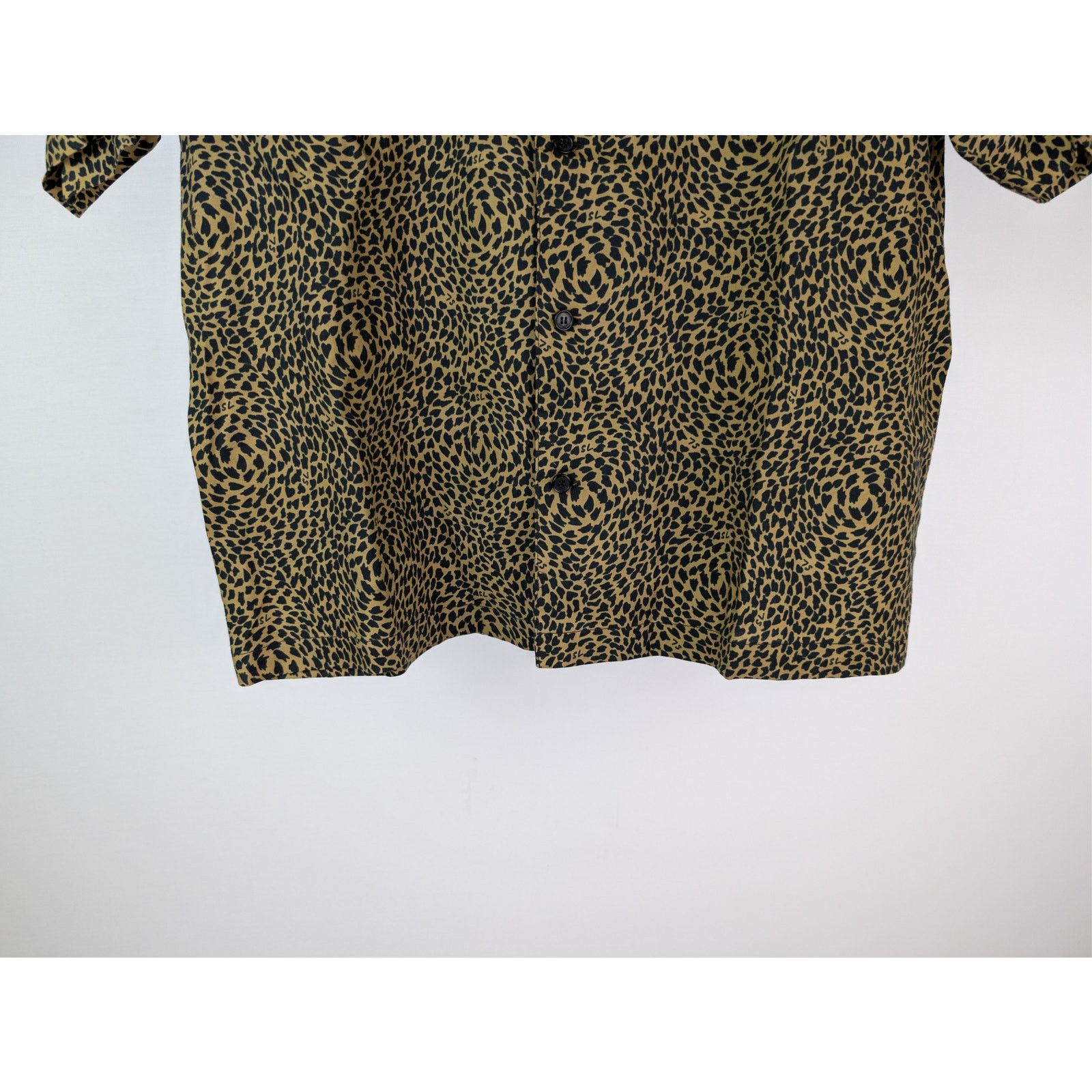 Saint Laurent Paris o1rshd1 Leopard Print Hawaiian Short-Sleeve Shirt in Black Size US XL / EU 56 / 4 - 4 Thumbnail