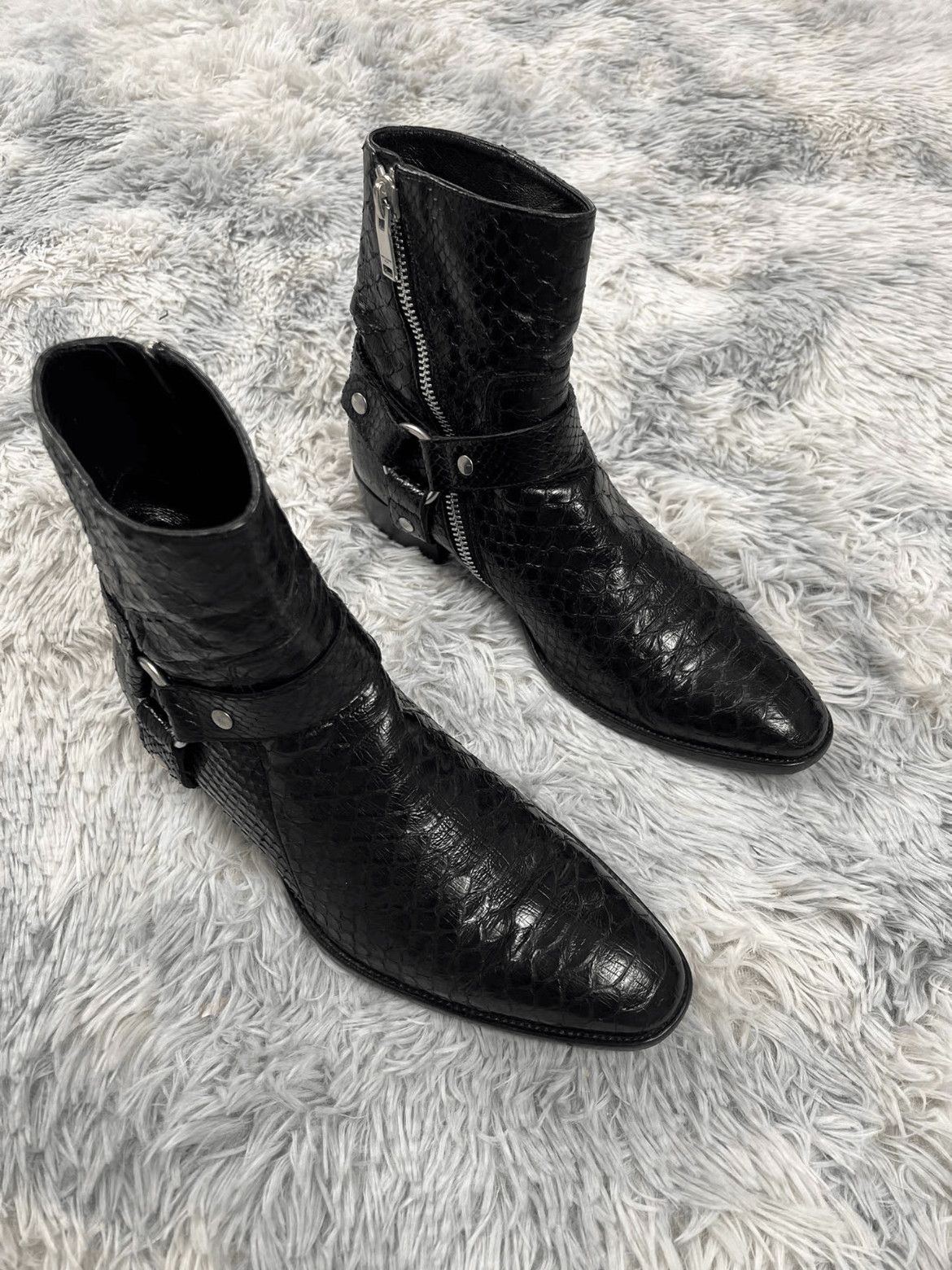 Saint Laurent Paris Saint Laurent Paris Sz 41.5 Saint Laurent Paris Snake Skin Size US 8.5 / EU 41-42 - 2 Thumbnail