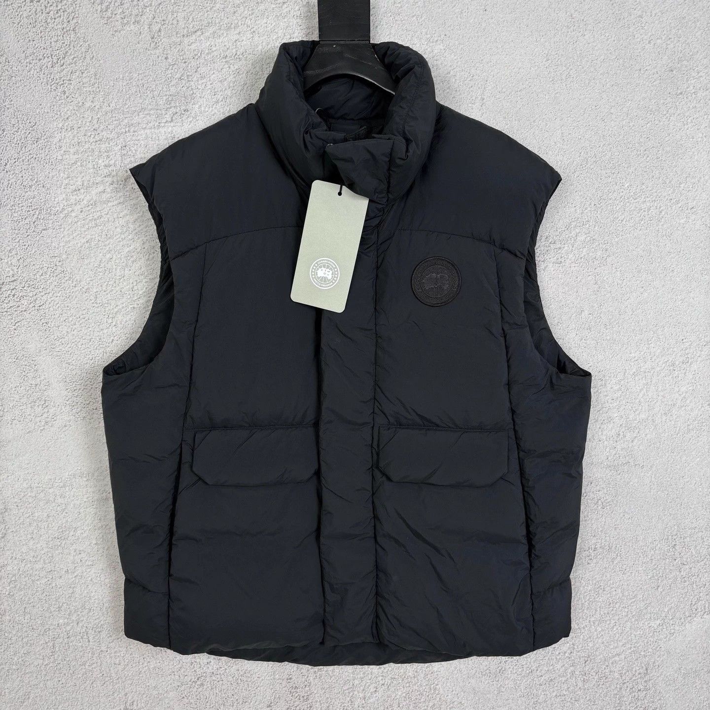 Canada Goose Canada Goose Black Down Vest M New with Tags Size US M / EU 48-50 / 2 - 1 Thumbnail