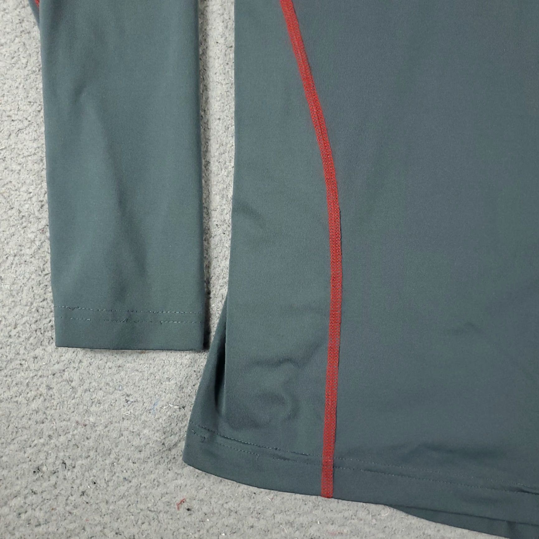 Vintage Columbia Men's Large Gray Long Sleeve Casual T-Shirt, Crew Neck, American Sports Theme Size US L / EU 52-54 / 3 - 3 Thumbnail