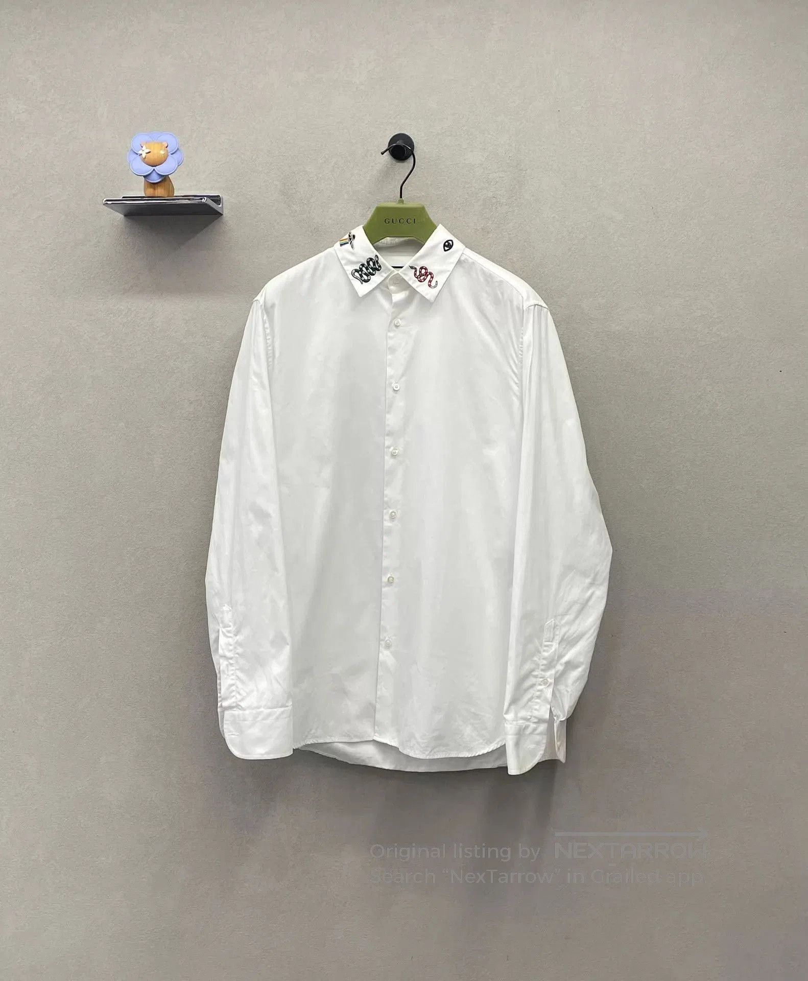 Gucci White Embroidered Collar Long Sleeve Button. Size US XL / EU 56 / 4 - 1 Thumbnail
