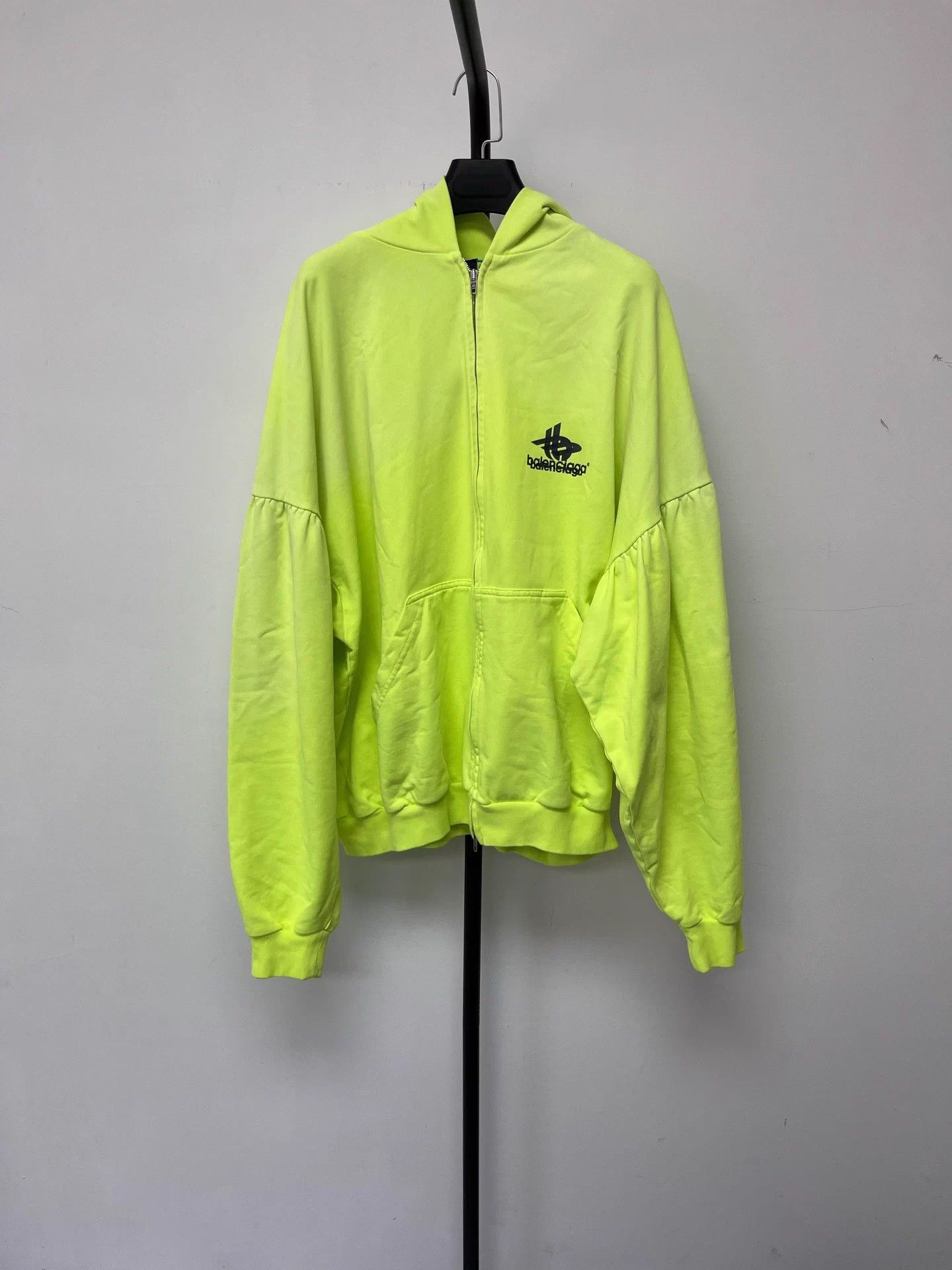 Balenciaga Balenciaga logo hoodie men's bright yellow oversized Size US M / EU 48-50 / 2 - 1 Thumbnail