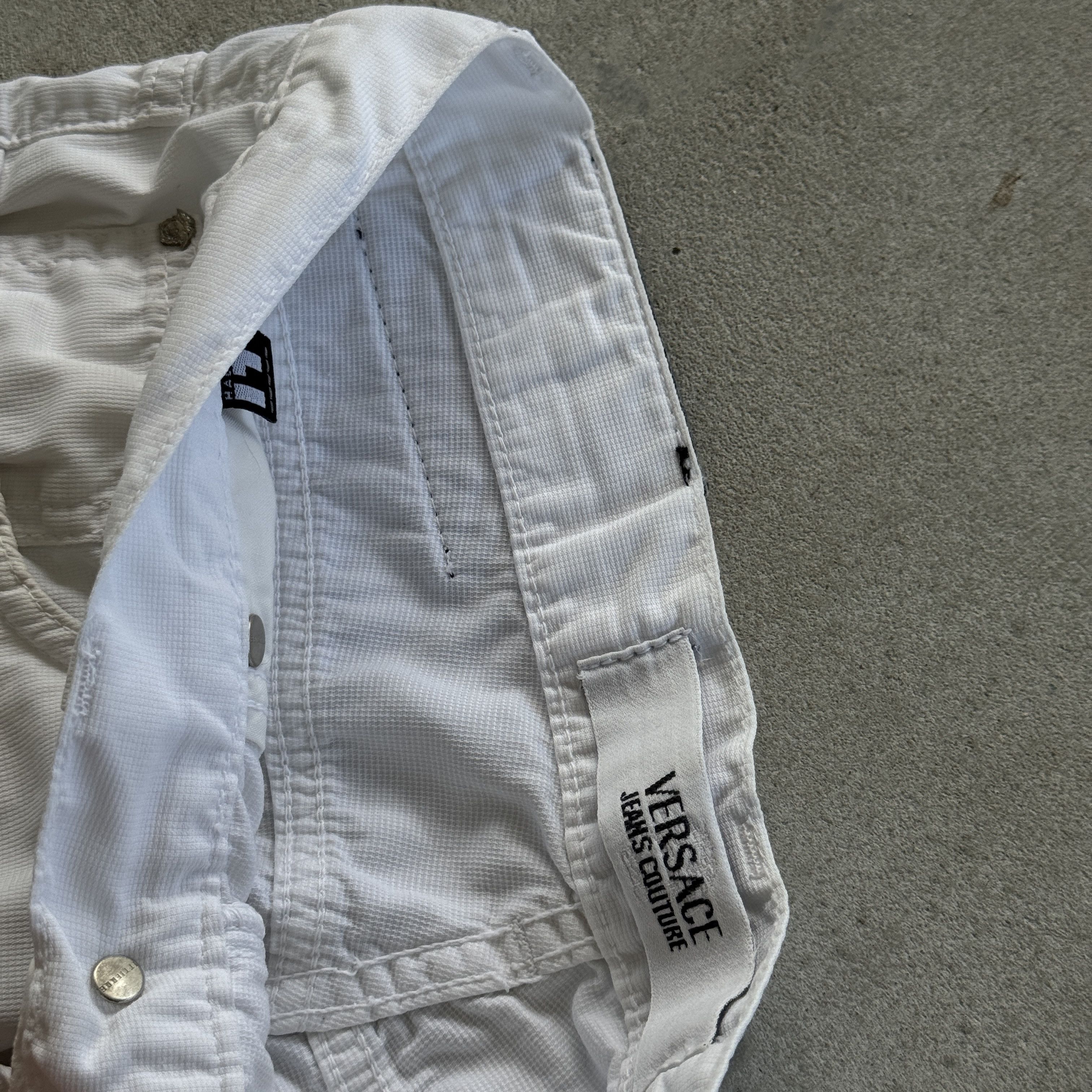 Versace Versace Jeans Couture Vintage White Corduroy Pants 30 Size US 30 / EU 46 - 6 Thumbnail