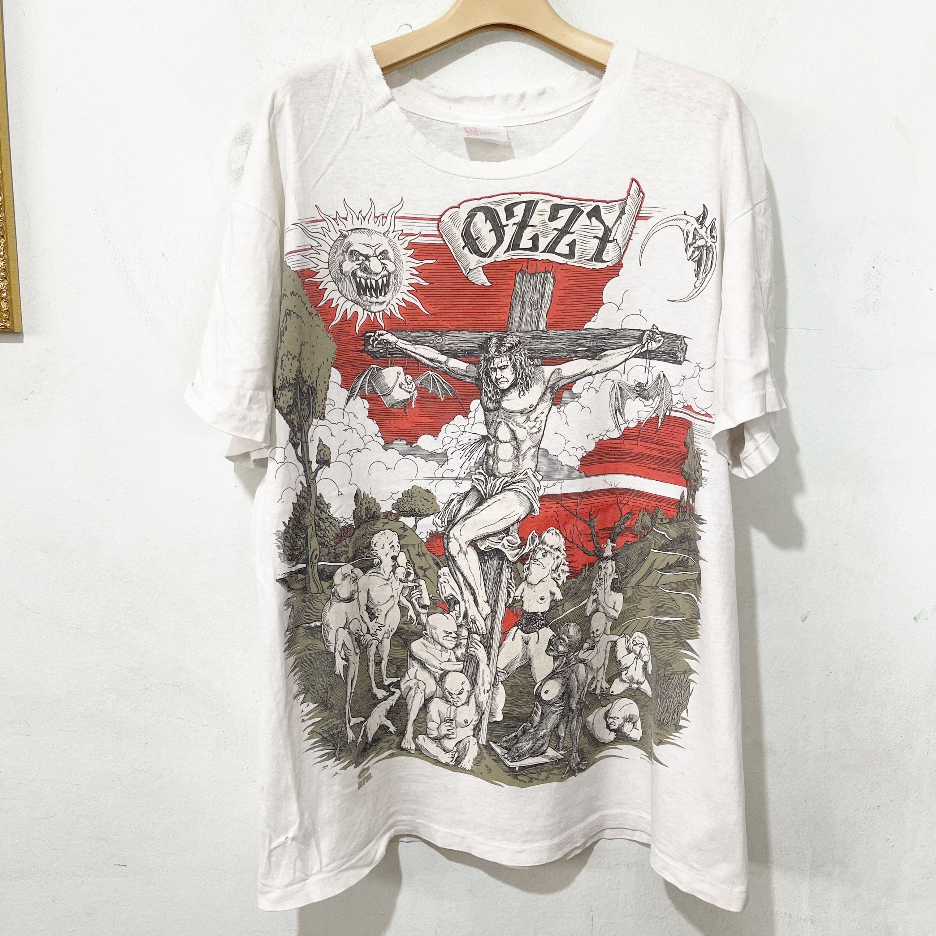 Ozzy Osbourne Vintage 90s Ozzy Osbourne Crucifixion Graphic T-Shirt Size US L / EU 52-54 / 3 - 1 Thumbnail