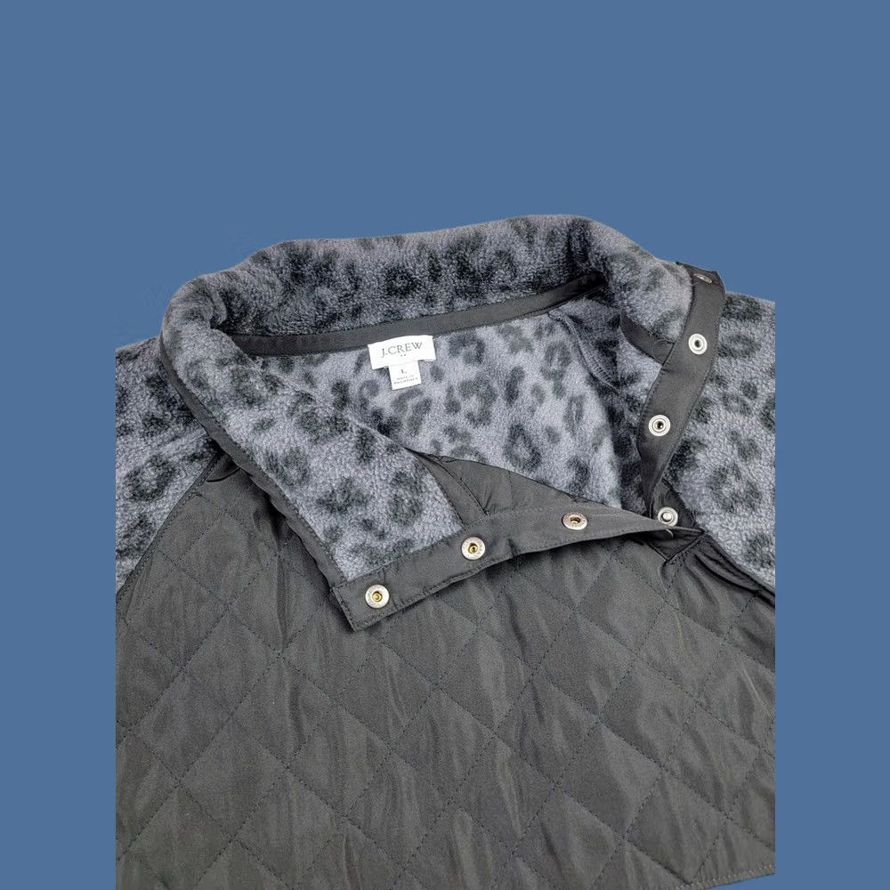 J.Crew J.CREW Fleece Womens Large Gray Leopard Print Quilted Snap Pullover Shirt Size L / US 10 / IT 46 - 1 Thumbnail