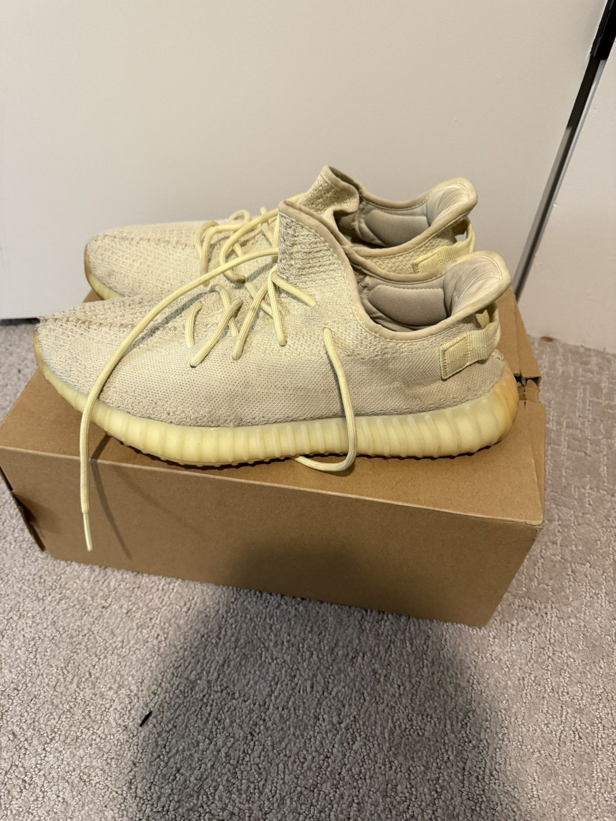 Adidas × Kanye West × Yeezy Yeezy Boost 350 V2 “Butter” Size US 12 / EU 45 - 4 Thumbnail