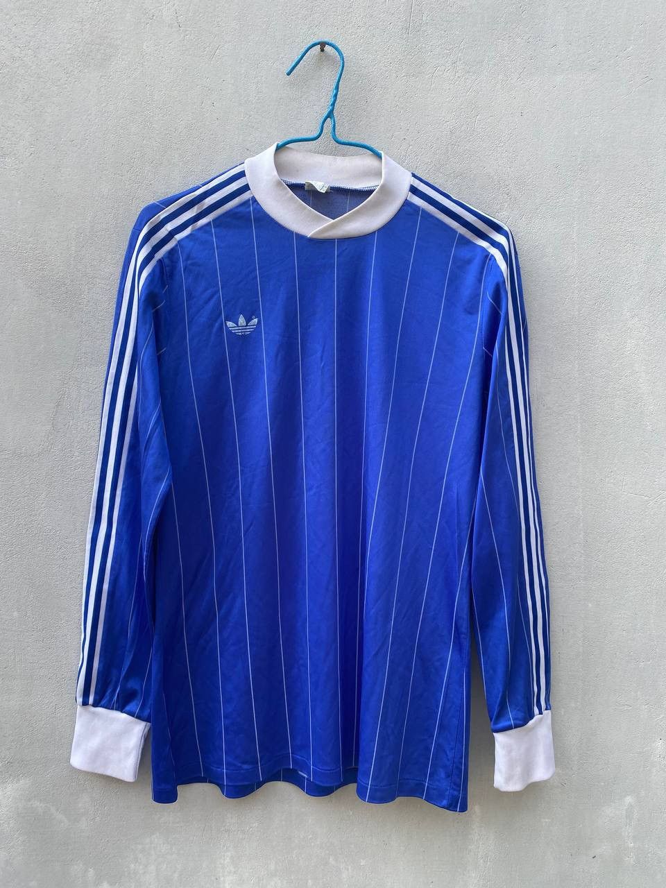 Adidas Rare Adidas Vintage Long Sleeve Soccer Jersey Streetwear Size US M / EU 48-50 / 2 - 2 Thumbnail
