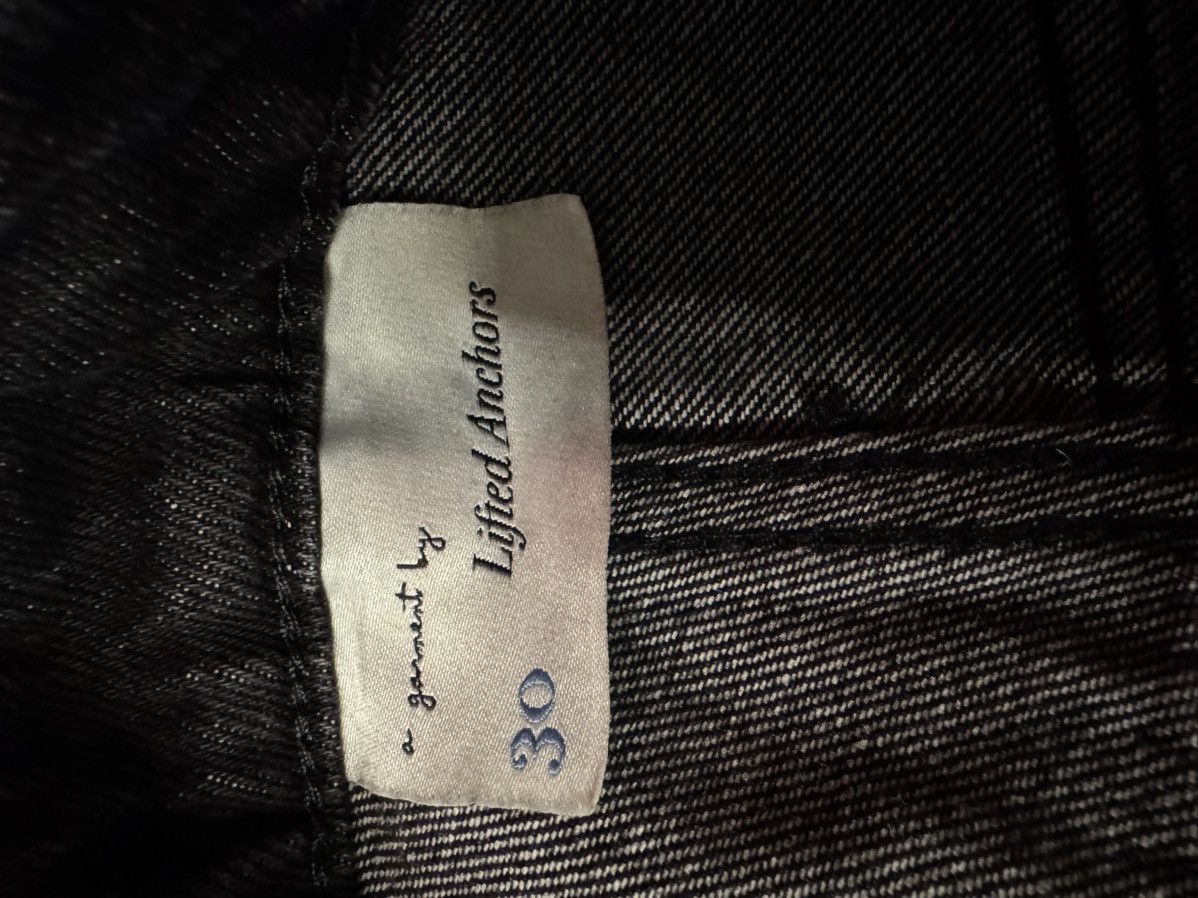 Lifted Anchors Lifted Anchors Raw Edge Jean Shorts ‘Black Wash’ Size US 30 / EU 46 - 4 Thumbnail