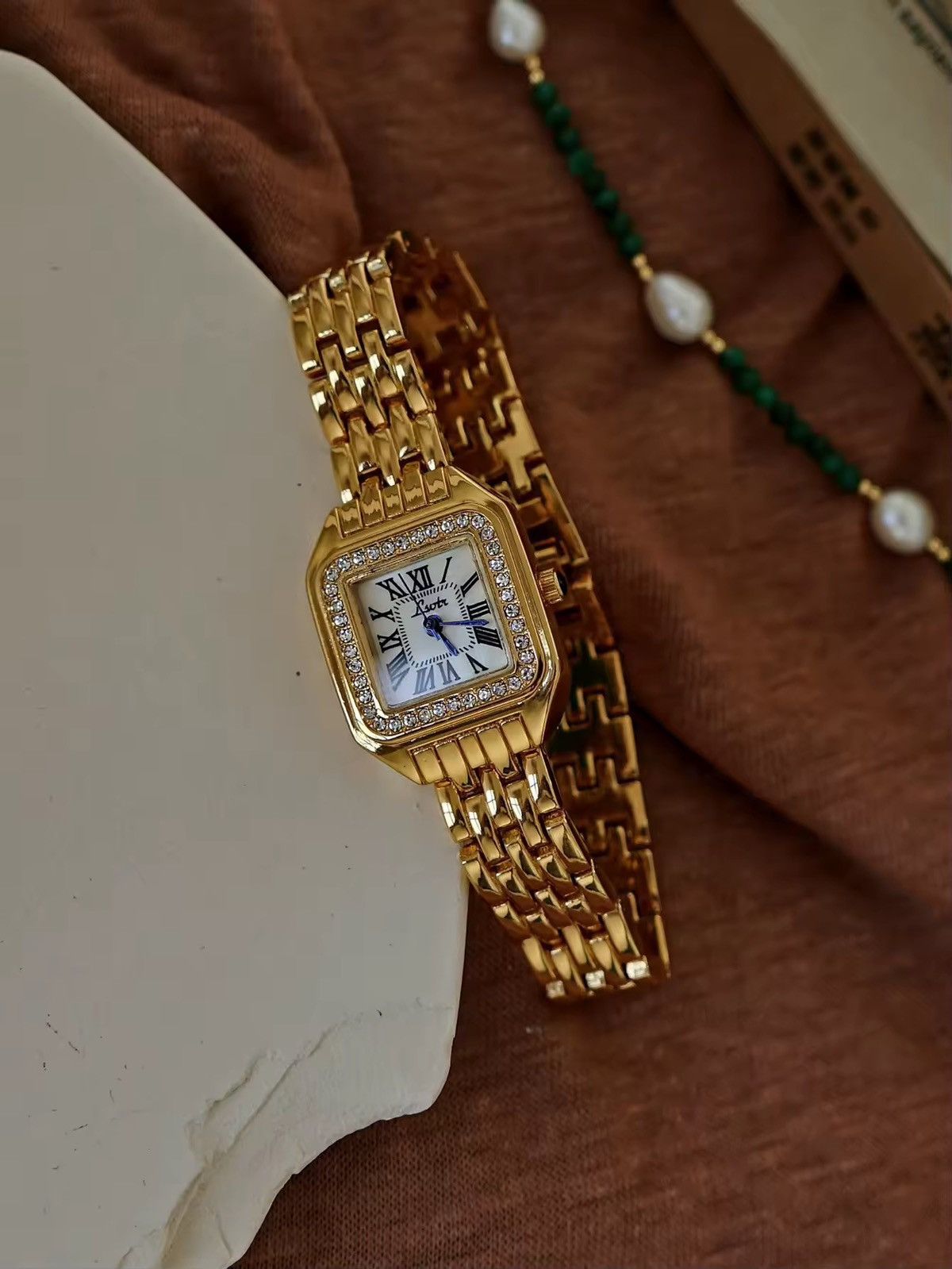 Retro Luxury Style Quartz Gold Unisex Watch, Men's