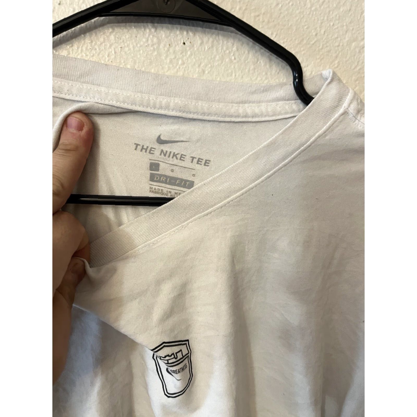 Nike Nike LeBron James Dri-Fit Long Sleeve T-Shirt - Men’s Cotton/Poly Ivory, L, Basketball/Running, Crew Neck, Pullover, CD0925 Size US L / EU 52-54 / 3 - 3 Thumbnail
