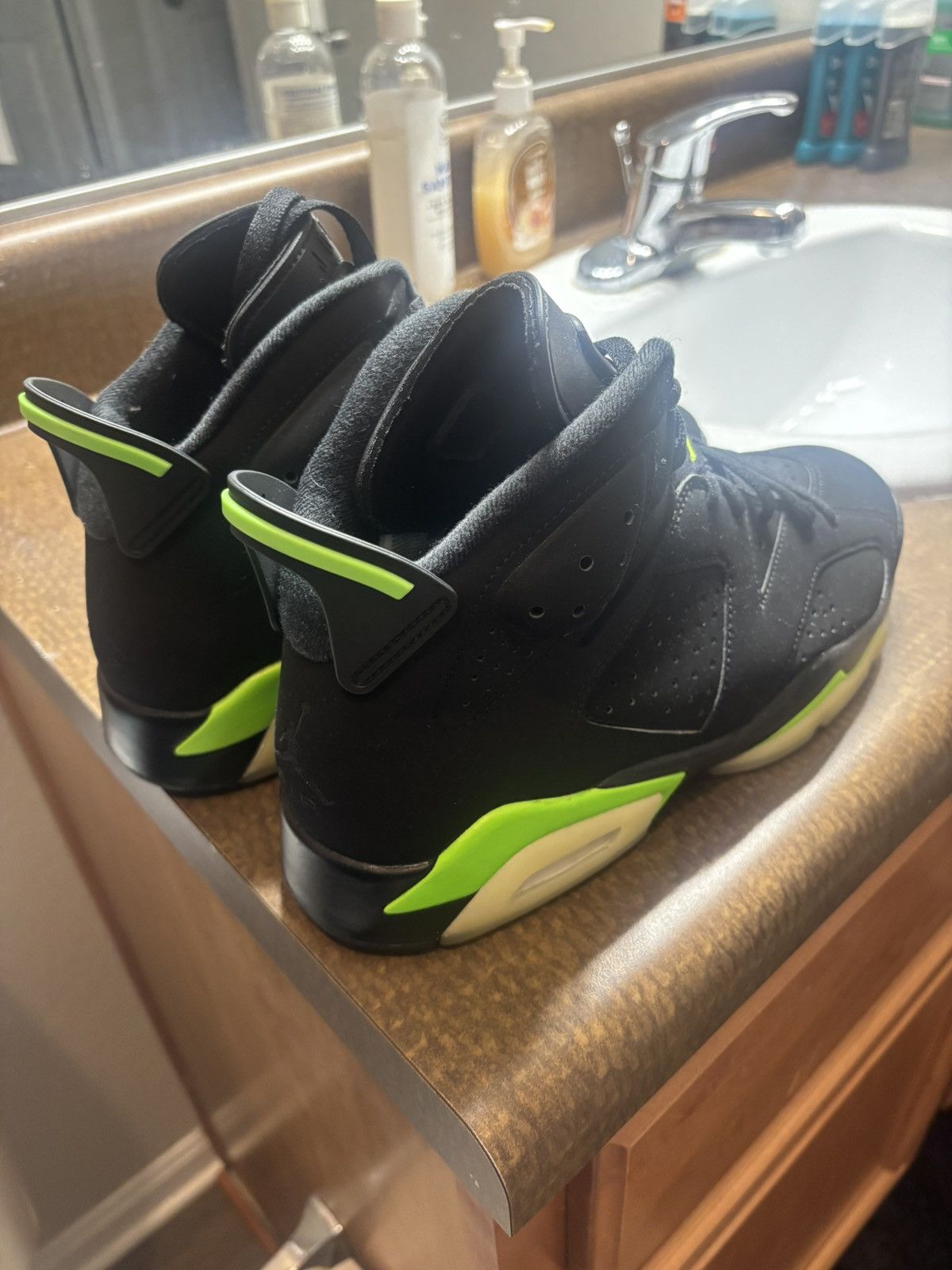 Electric green 6s