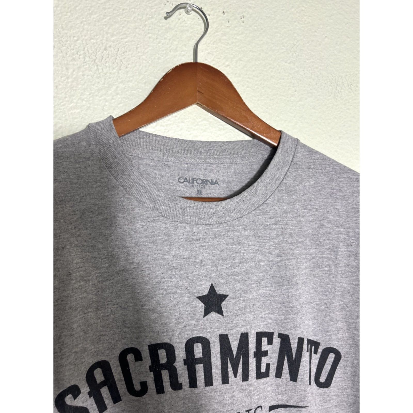 Vintage VINTAGE Sacramento Vs Everybody Mens XL Short Sleeve T Shirt Pullover Gray Size US XL / EU 56 / 4 - 3 Thumbnail