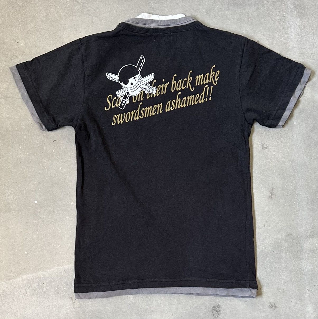 One Piece VINTAGE ONE PIECE RORONOA ZORO DOUBLE LAYER TEE Size US S / EU 44-46 / 1 - 6 Thumbnail