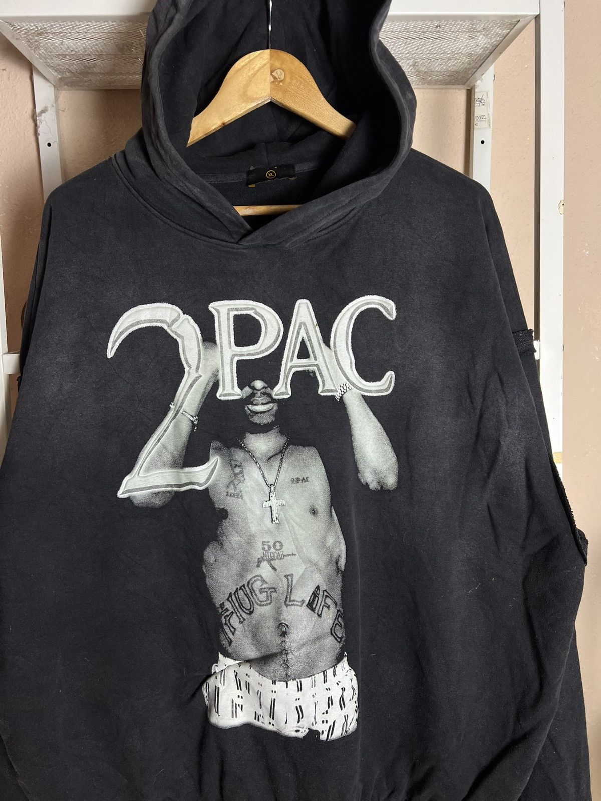 Other 2Pac Thug Life Graphic Hoodie Distressed Faded Streetwear Size US XL / EU 56 / 4 - 2 Thumbnail